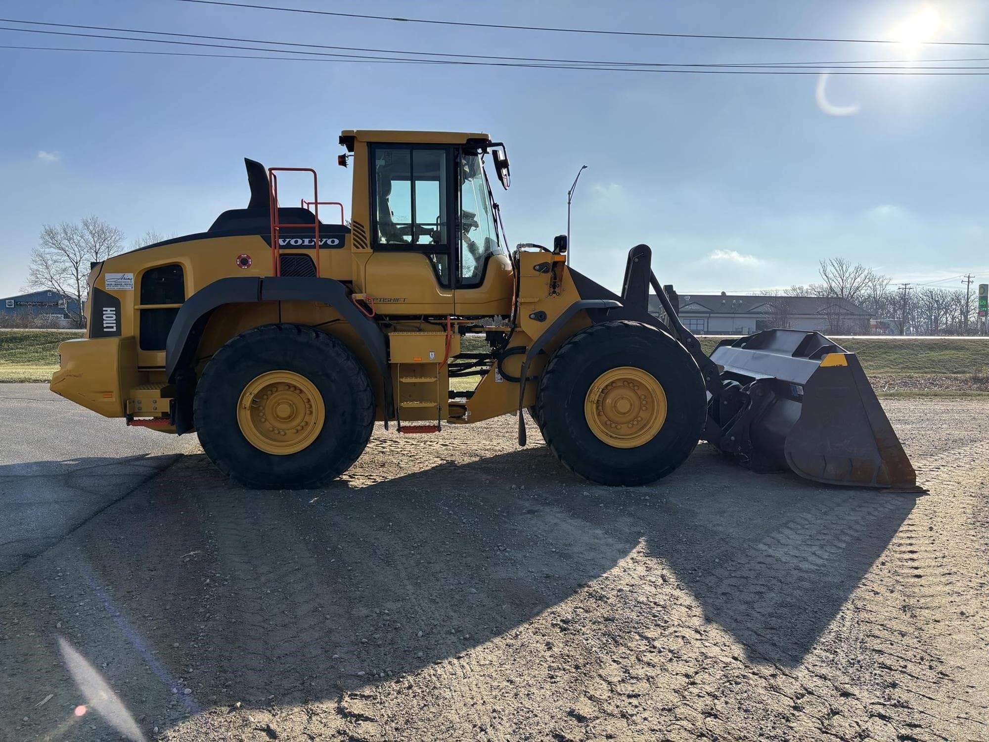 VOLVO L110H vAqpYQf.jpeg