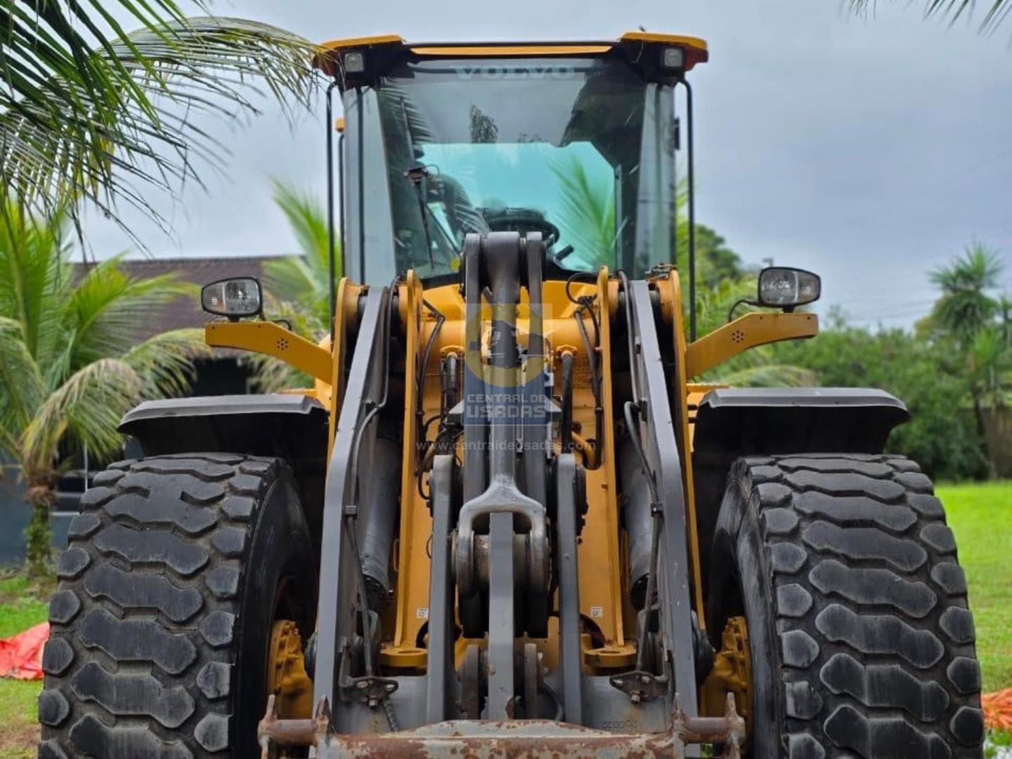 VOLVO L120F he1ilSc.jpeg