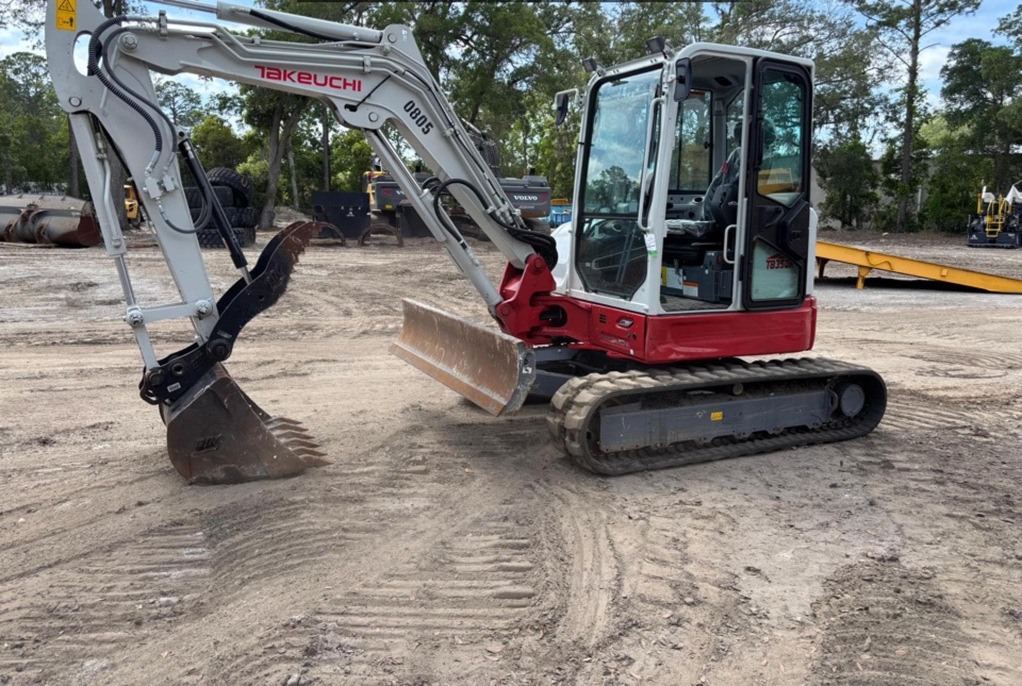 TAKEUCHI TB350R K0SwfD3.jpeg