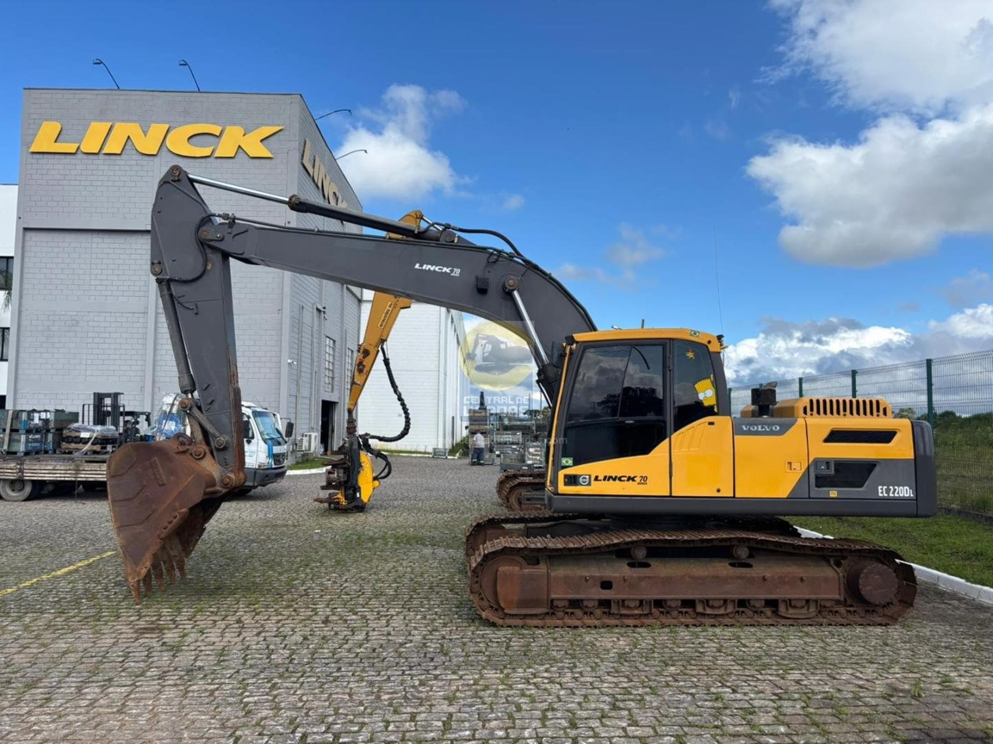 VOLVO EC220DL ZZ5PfaM.jpeg