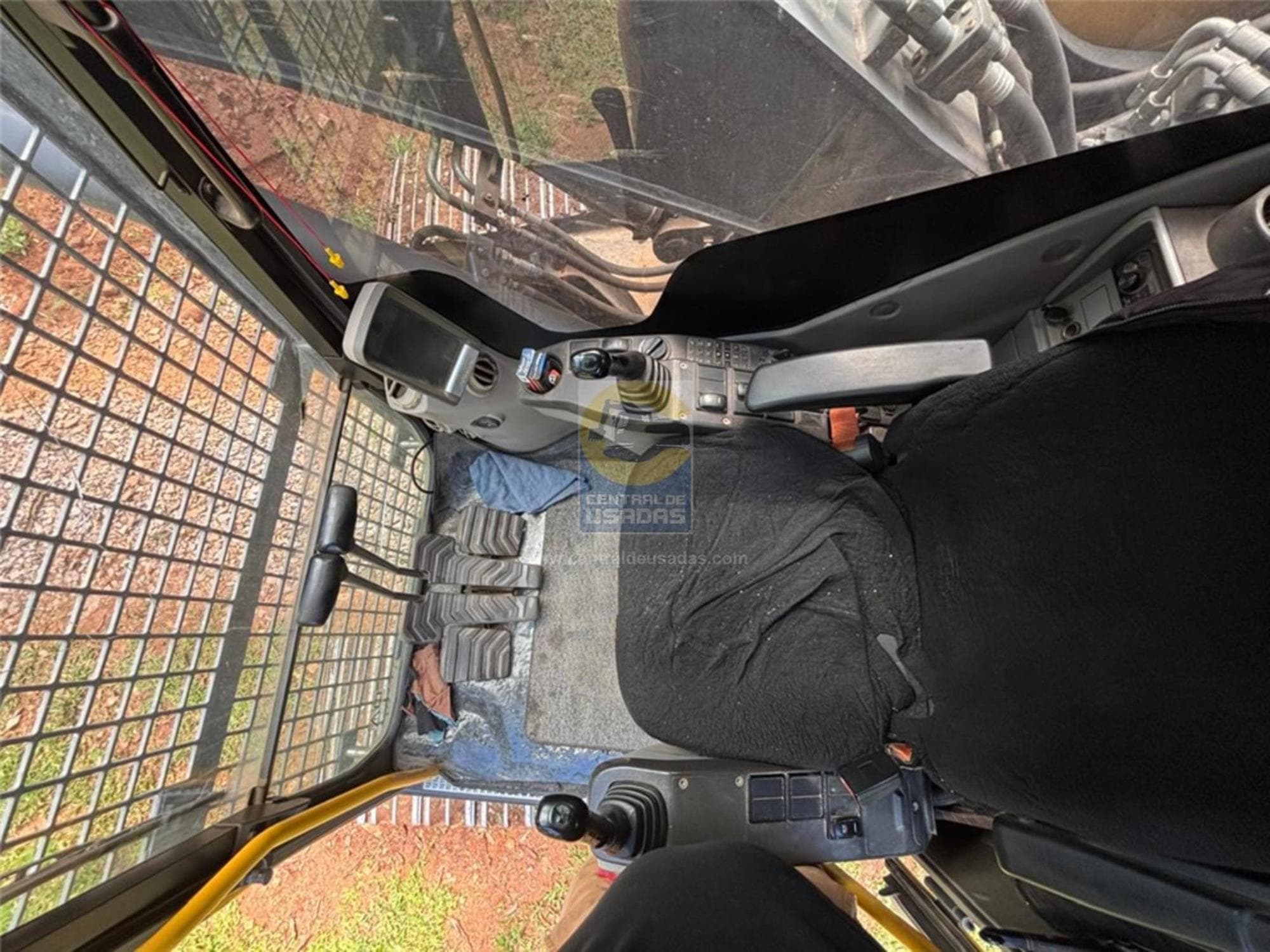 VOLVO EC220DL sO1LpFl.jpeg