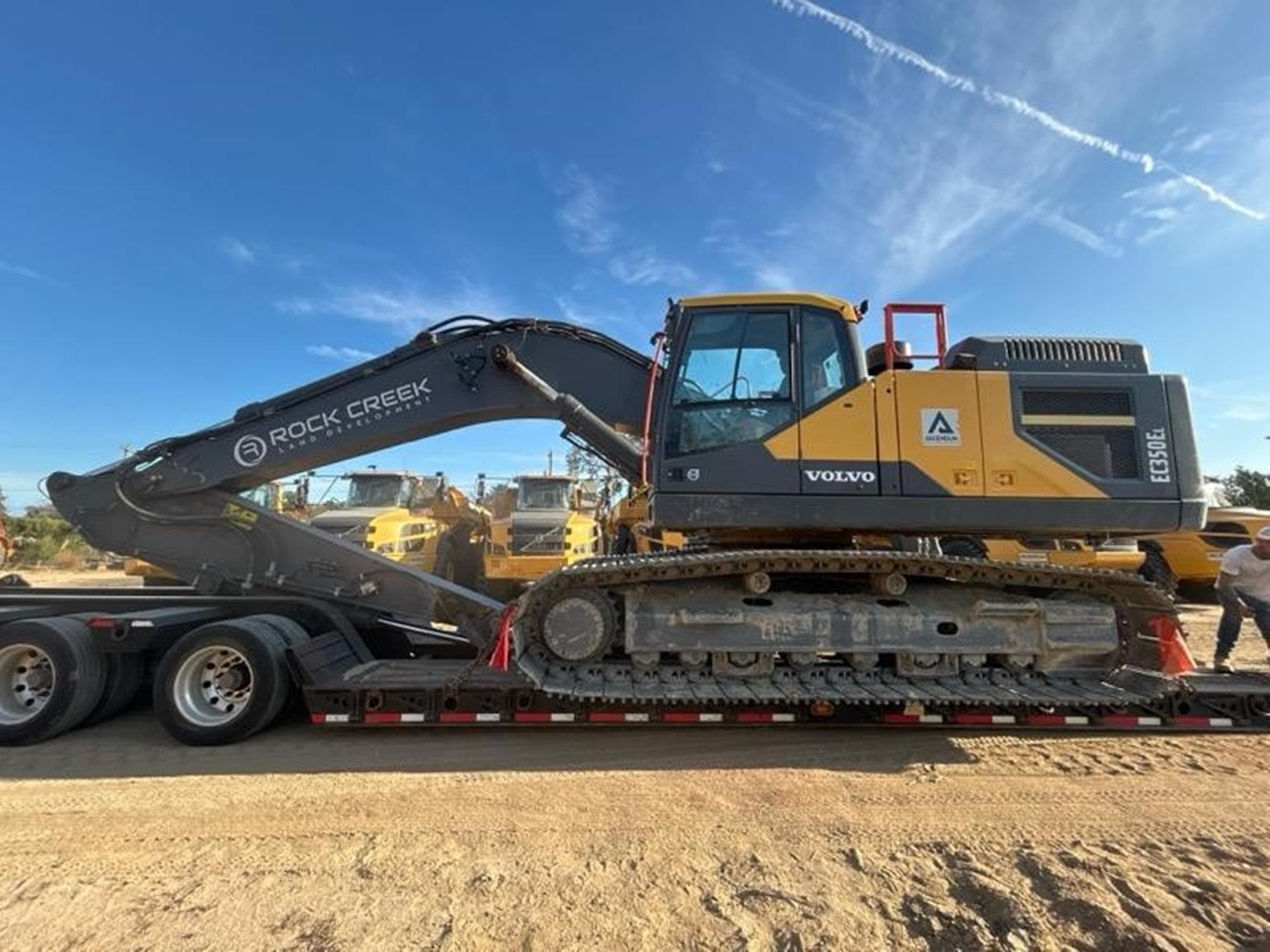 VOLVO EC350EL oyvX3Fn.jpeg