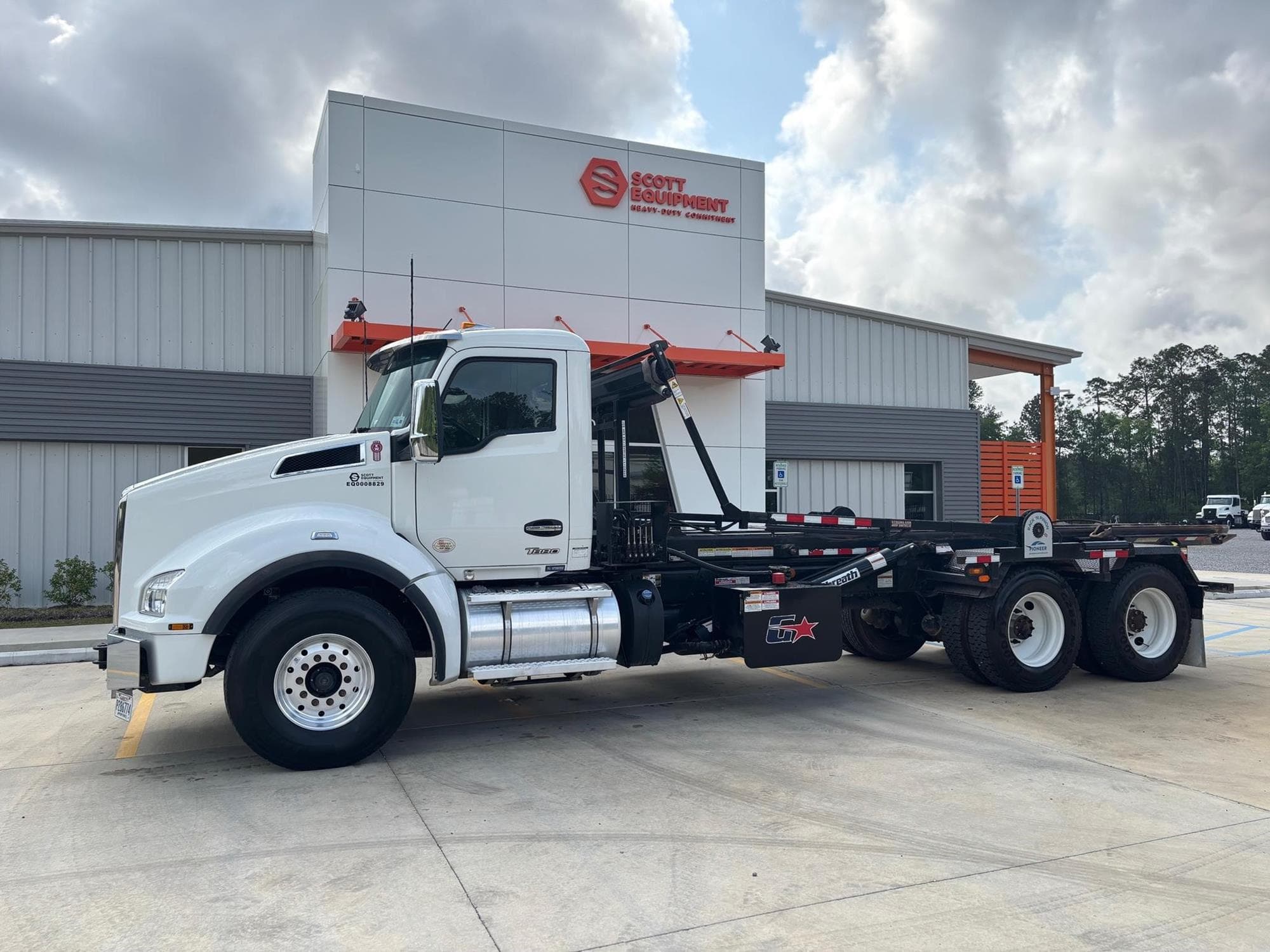 KENWORTH T880 1r0i4zn.jpeg