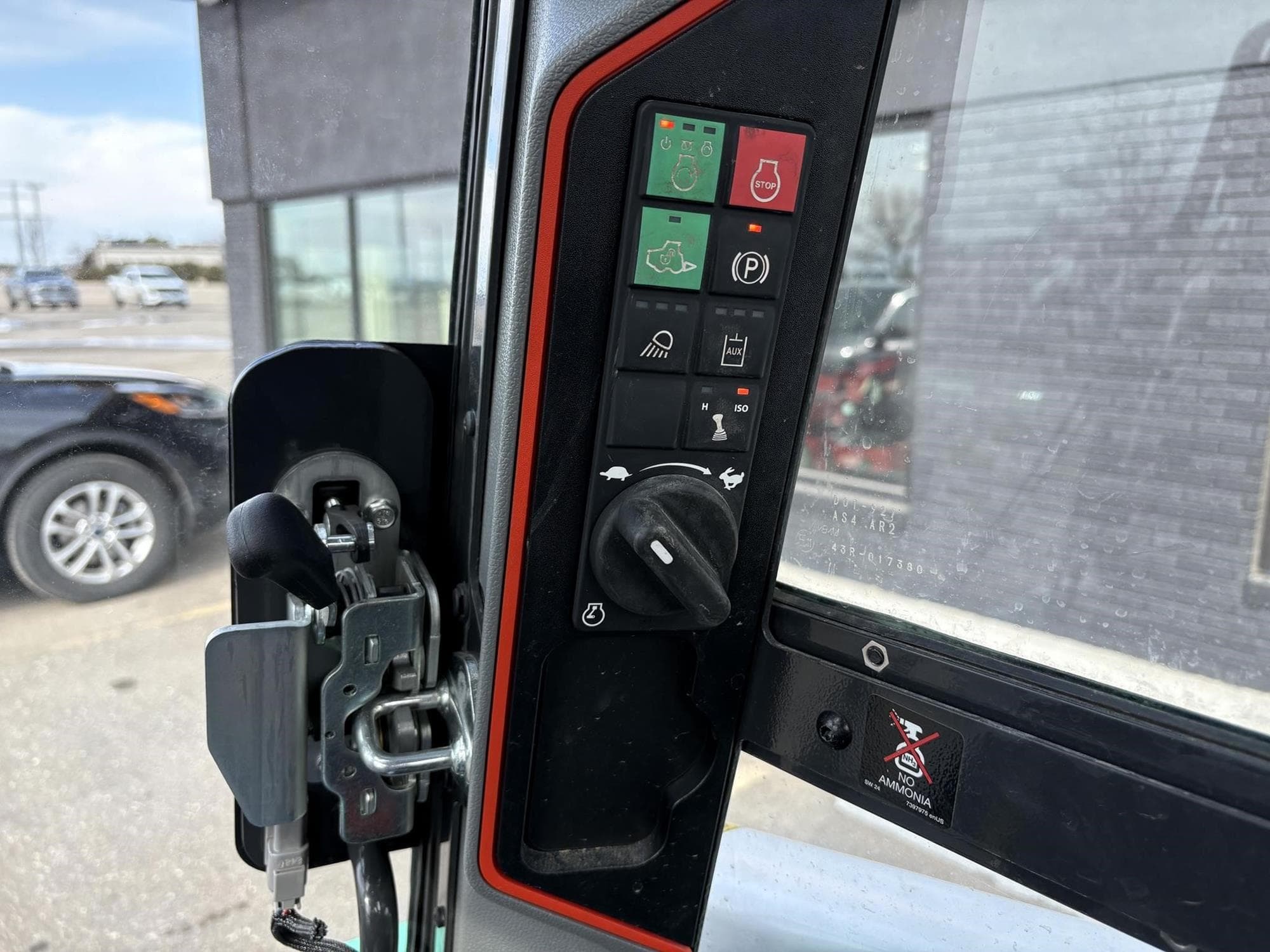 BOBCAT S76 Xdz04vP.jpeg