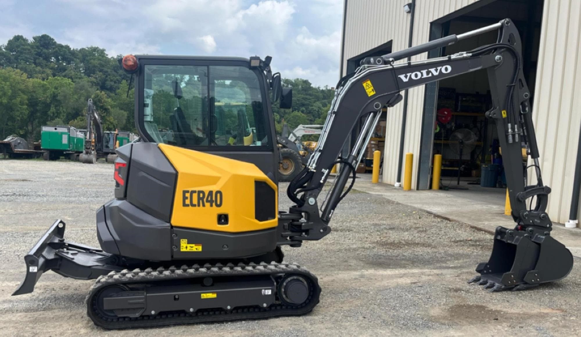 VOLVO ECR40F 2AWsOFl.jpeg