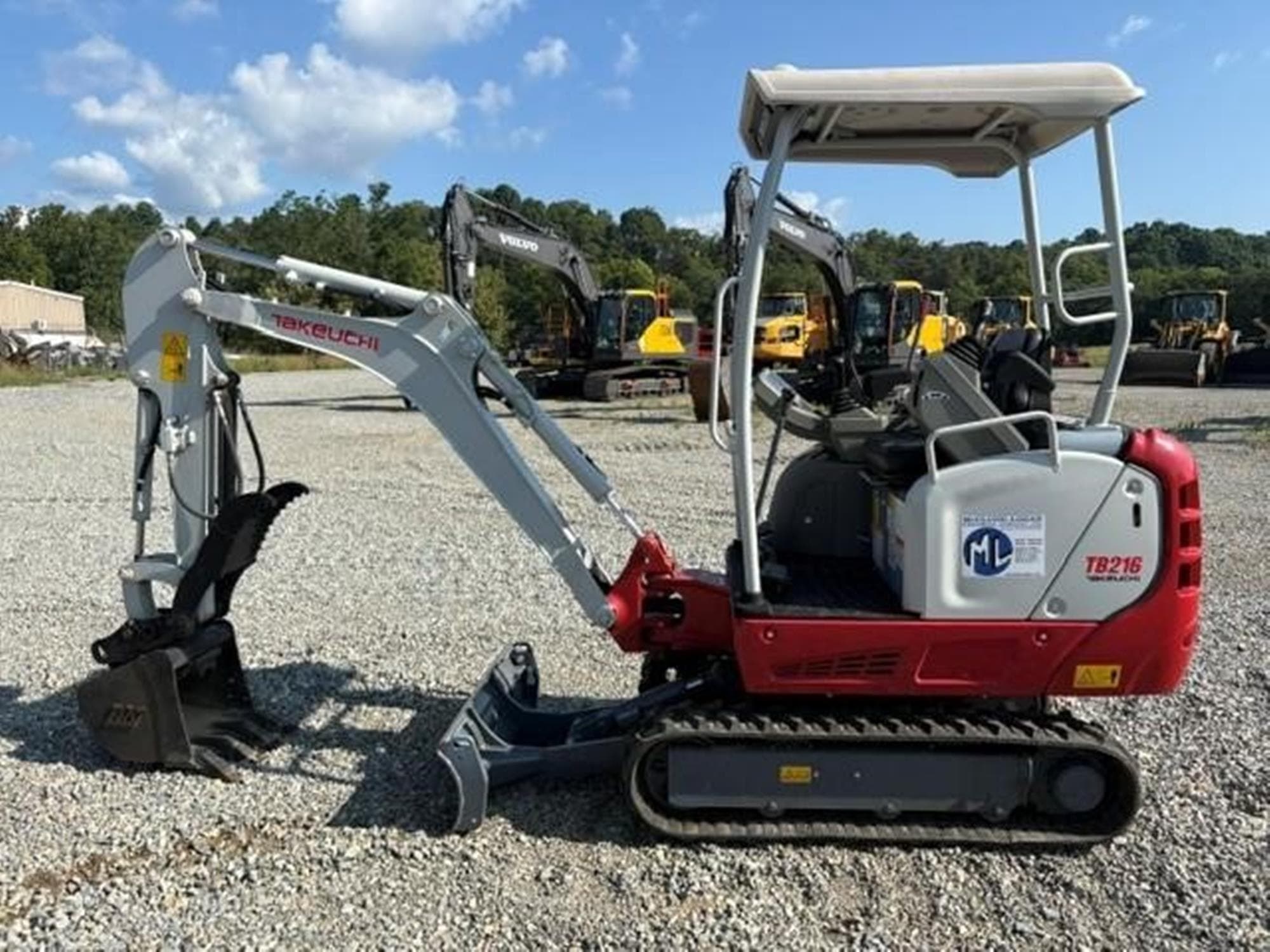 TAKEUCHI TB216 KdQoE6X.jpeg