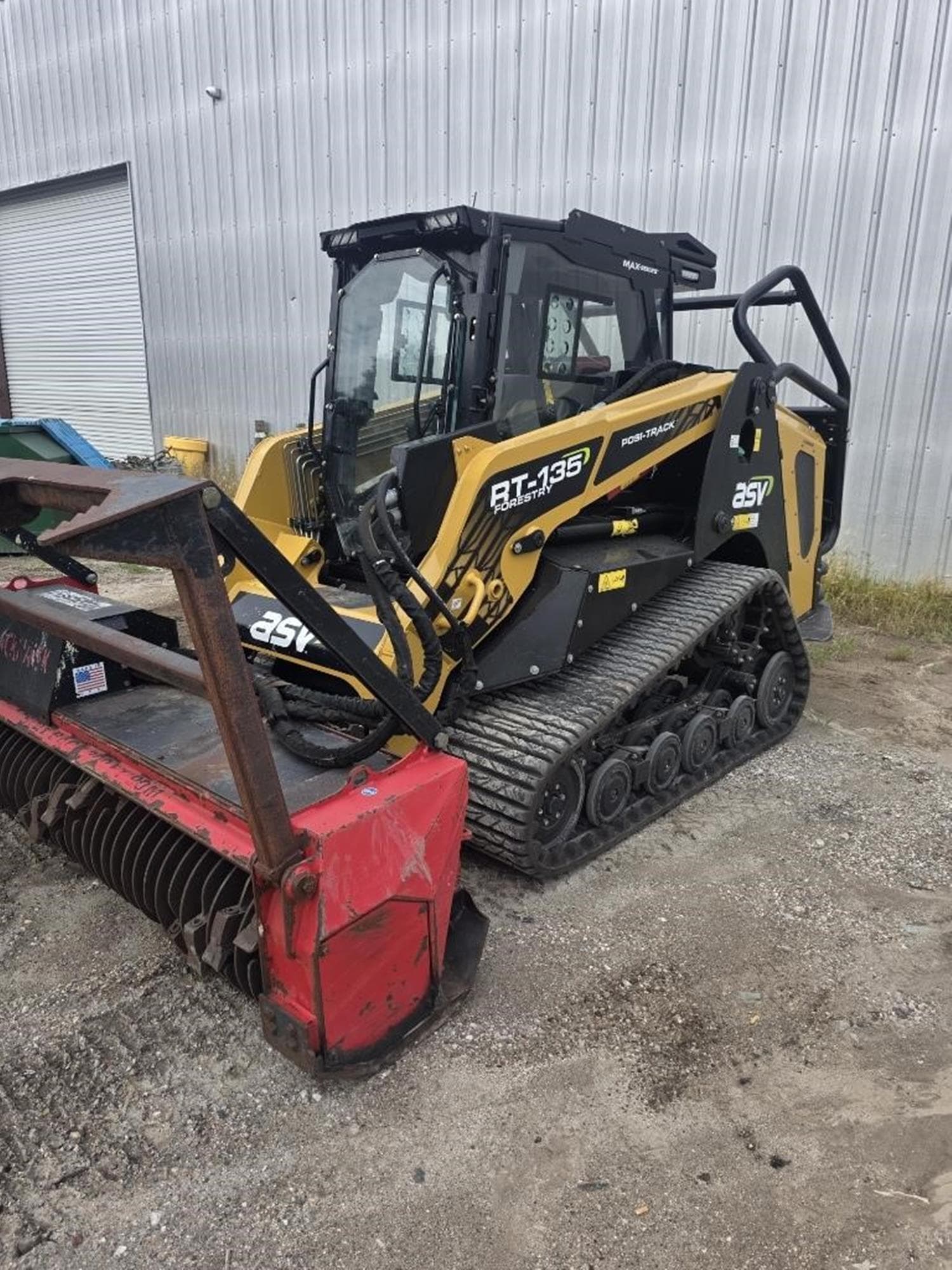 ASV POSI-TRACK RT135F Q54crsg.jpeg
