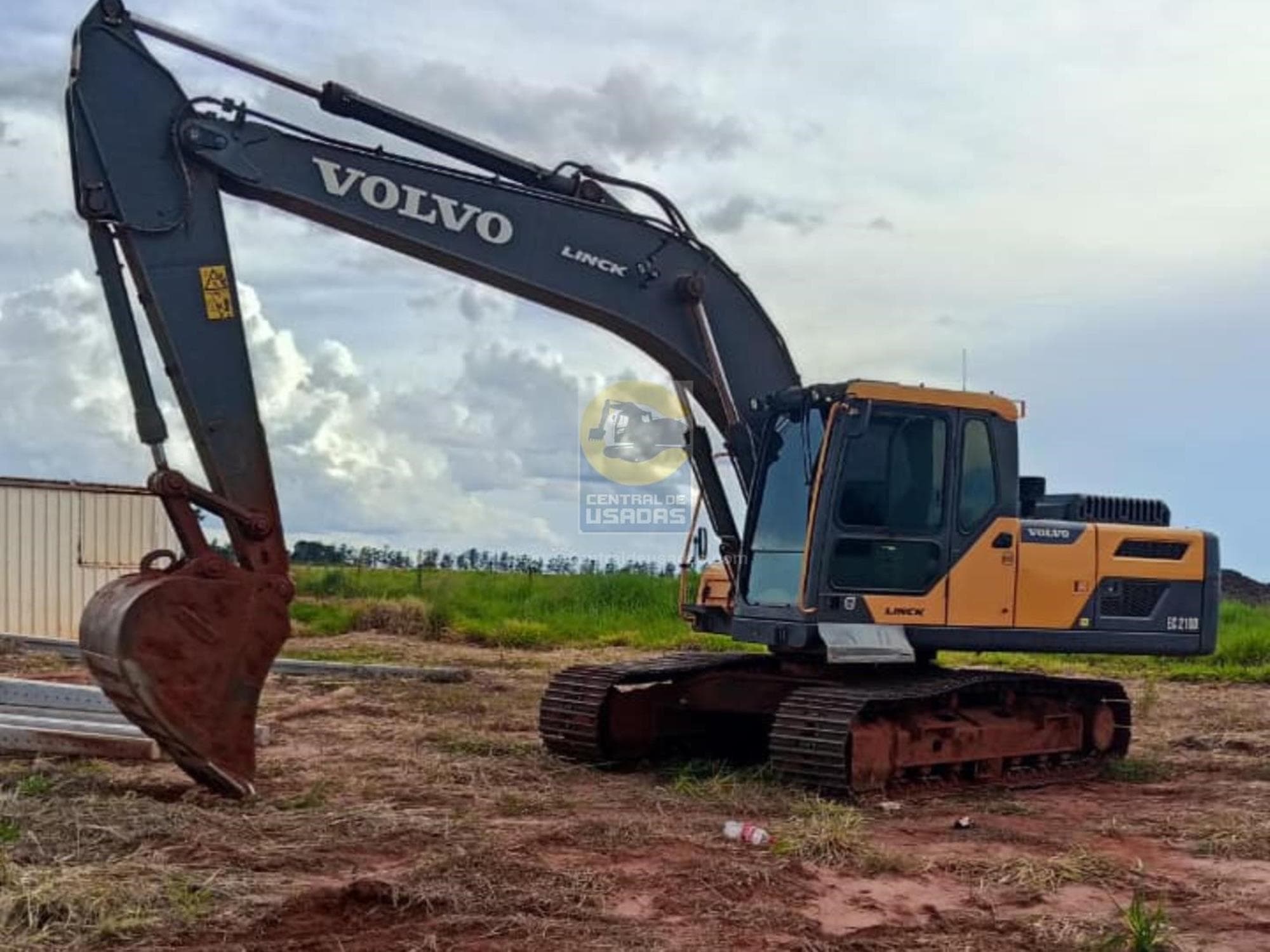 VOLVO EC210D l3A2Qfc.jpeg