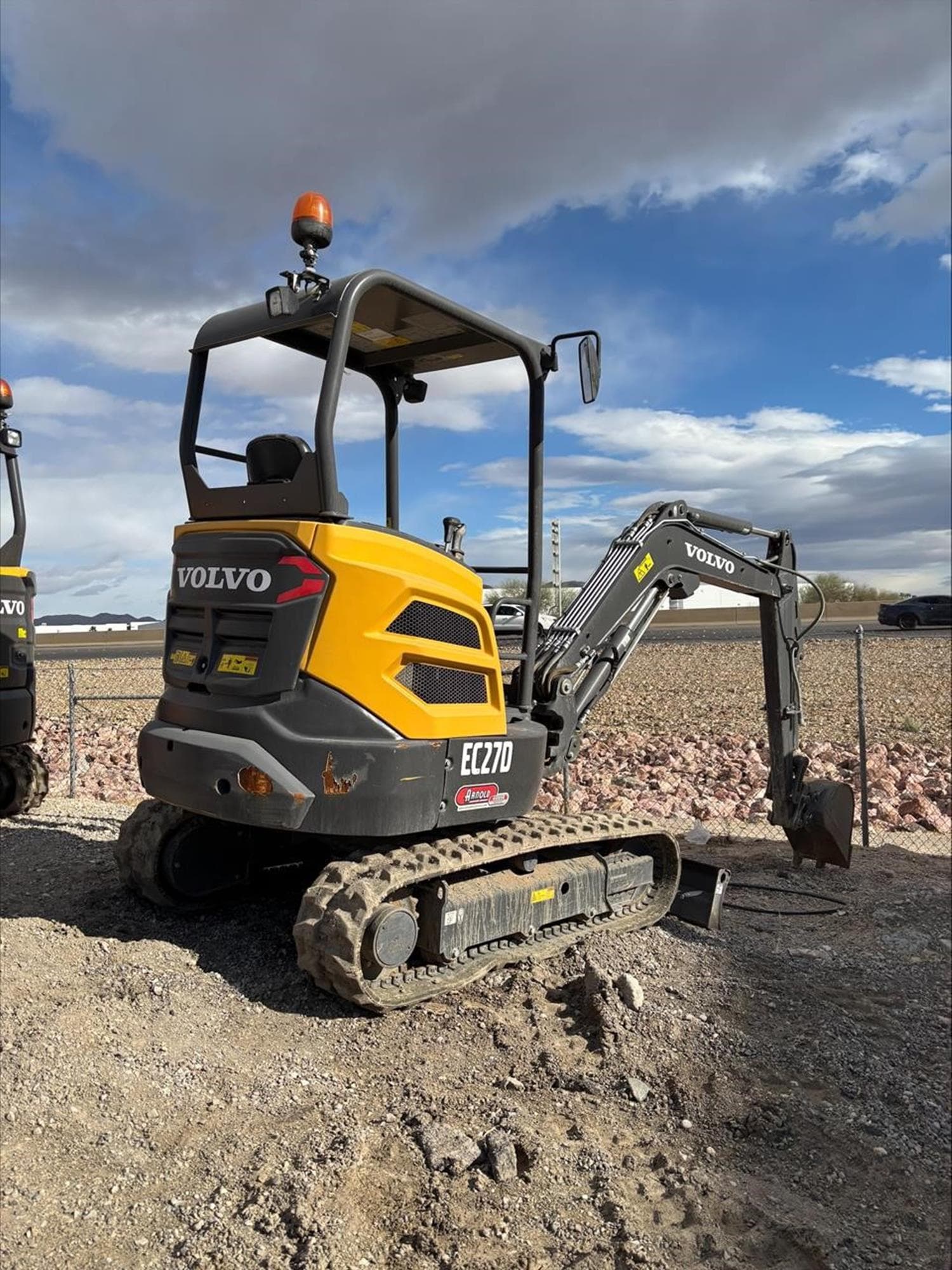 VOLVO EC27D O6ogxt7.jpeg