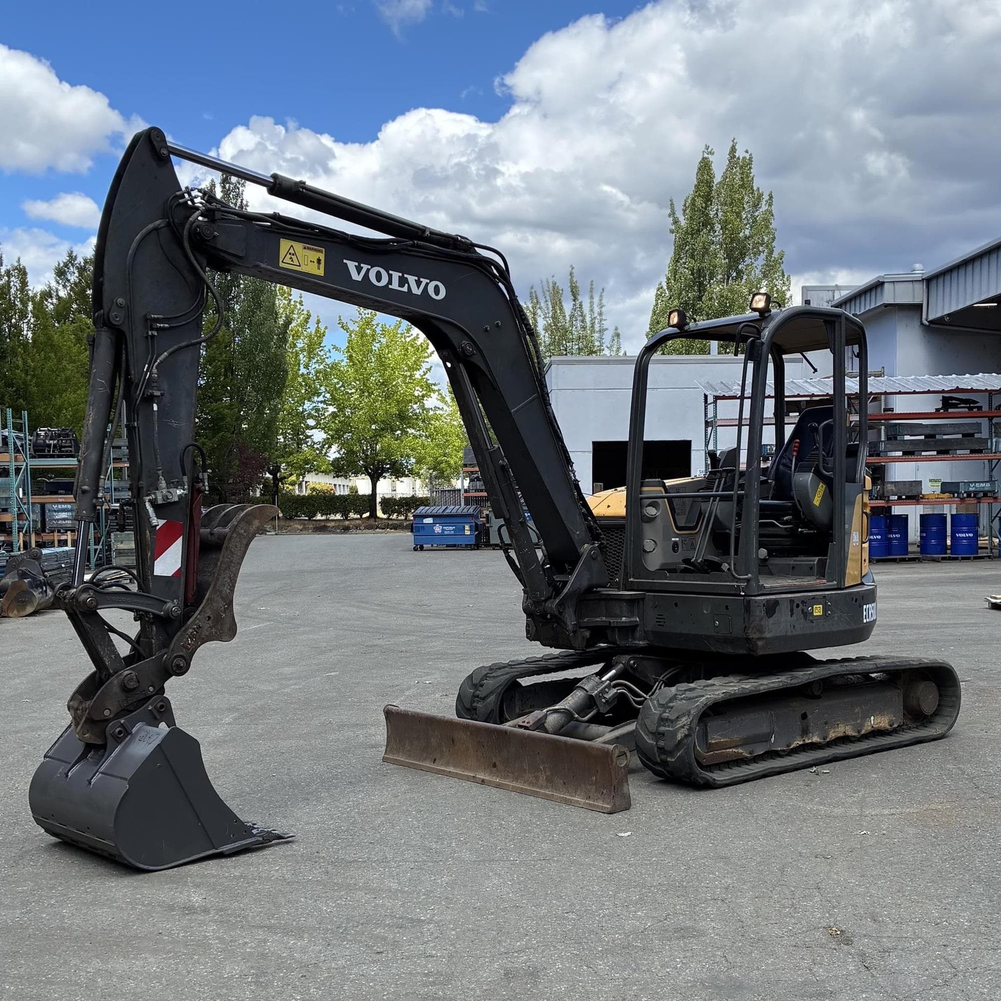VOLVO ECR58D %2bXnwk.jpeg