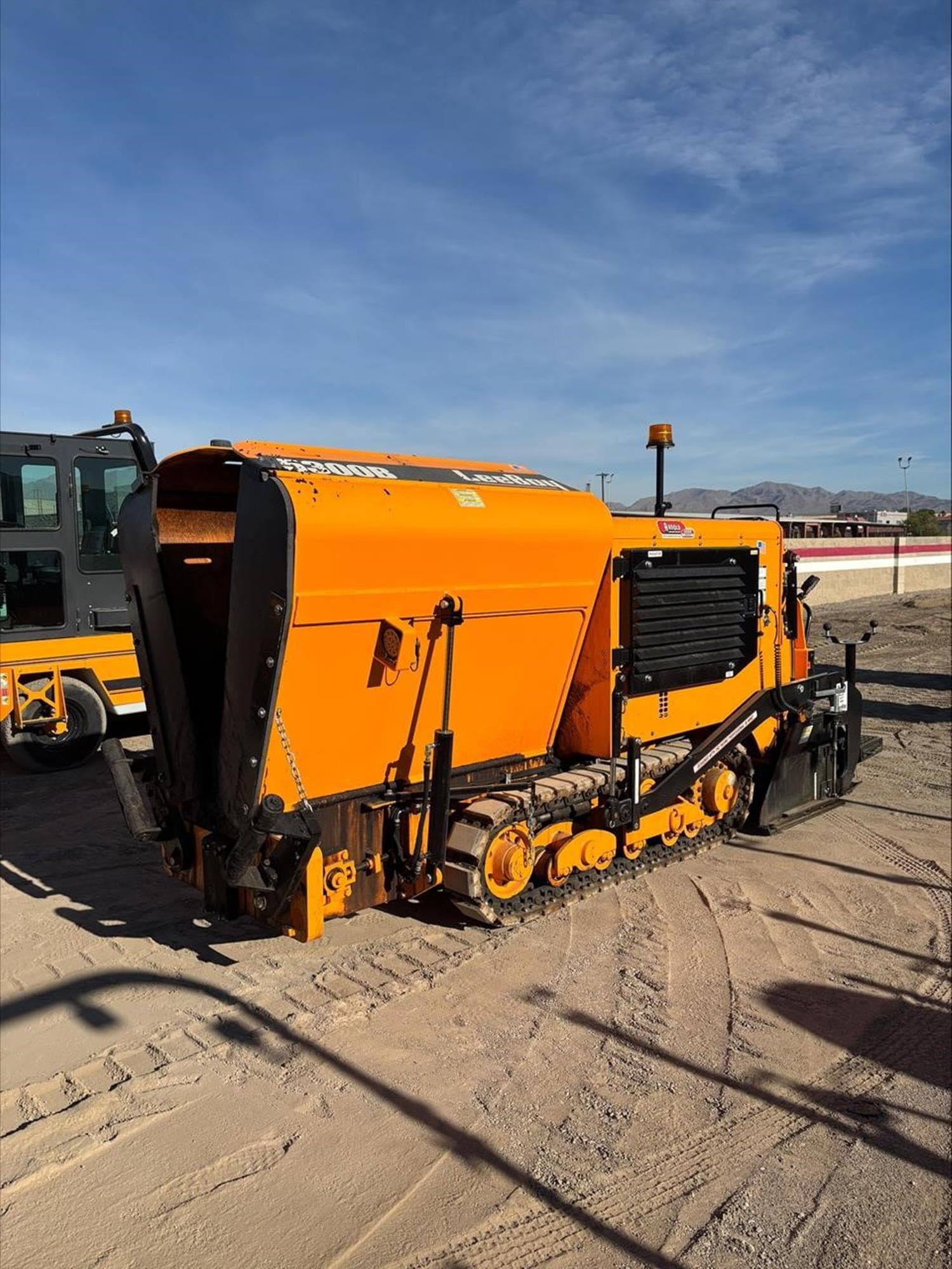 LEEBOY 5300B ZTwAuJa.jpeg