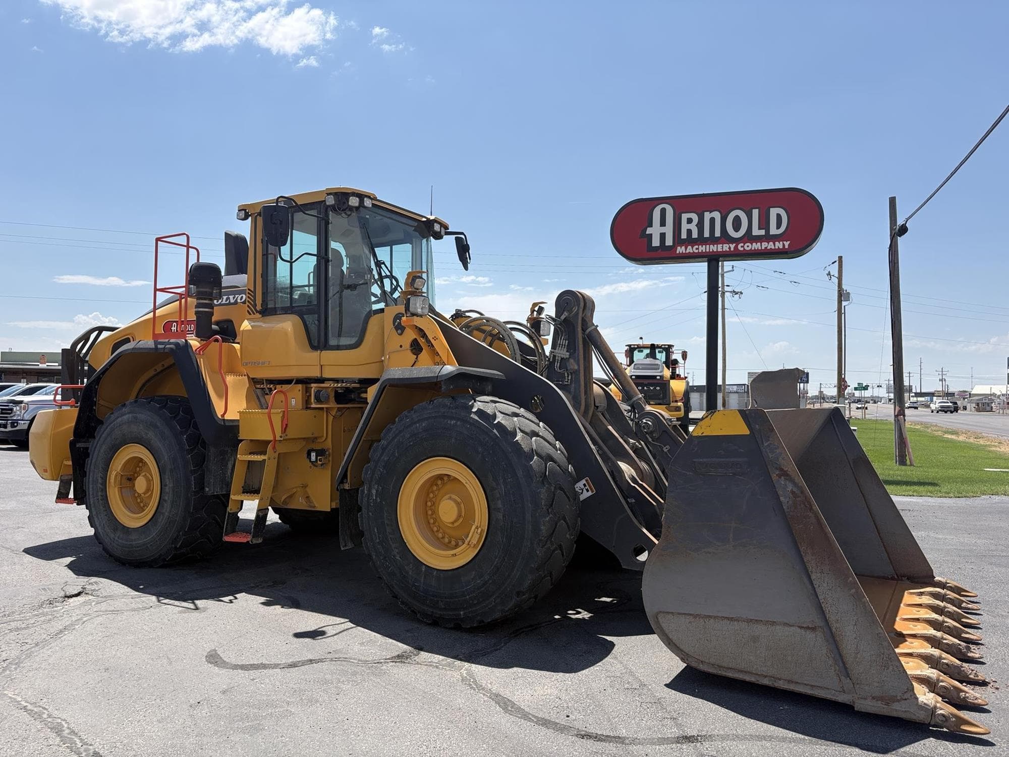 VOLVO L180H UbCatWi.jpeg
