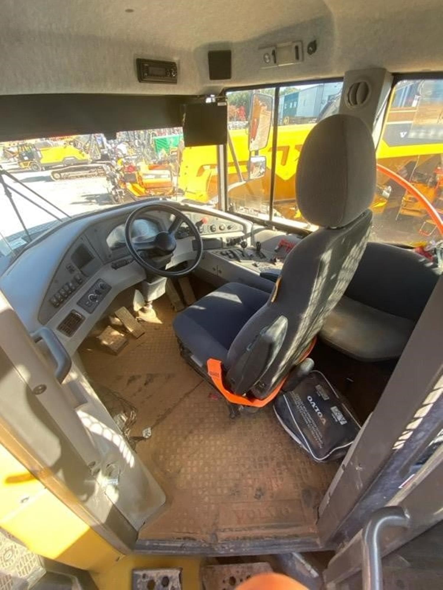 VOLVO A30G cTOgZWl.jpeg