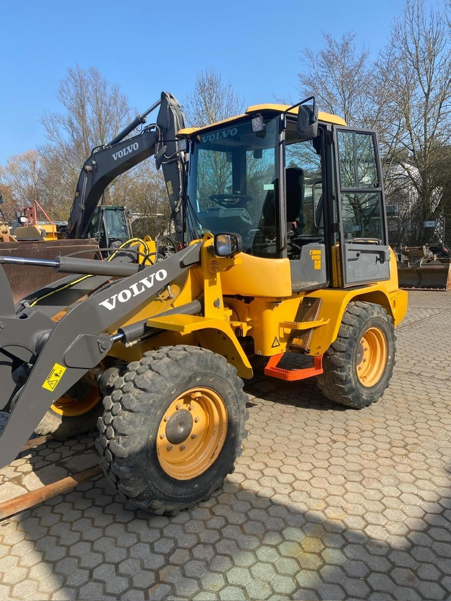 L30G-2018-3124550.1.jpg