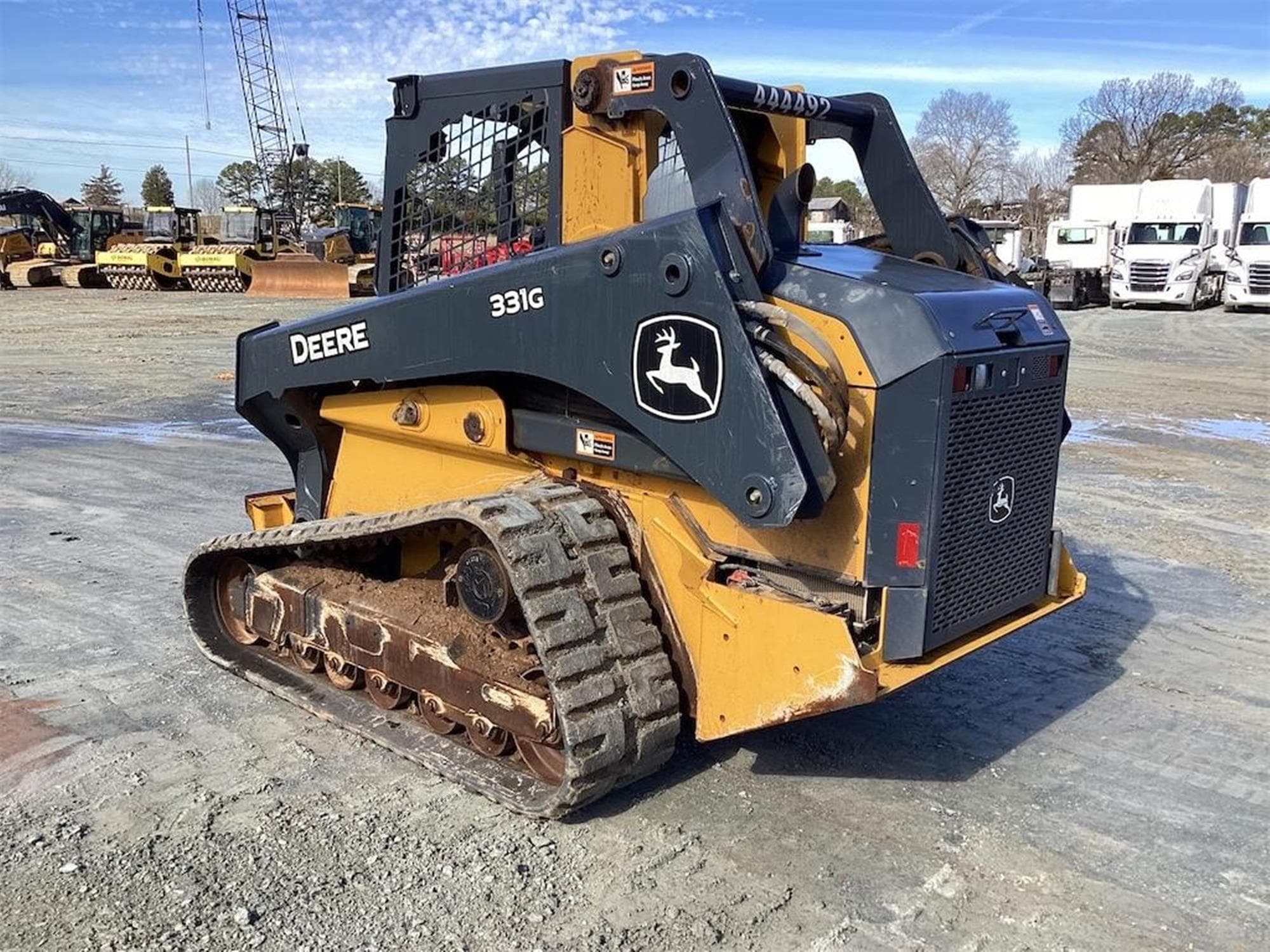 DEERE 331G fCdBJrd.jpeg