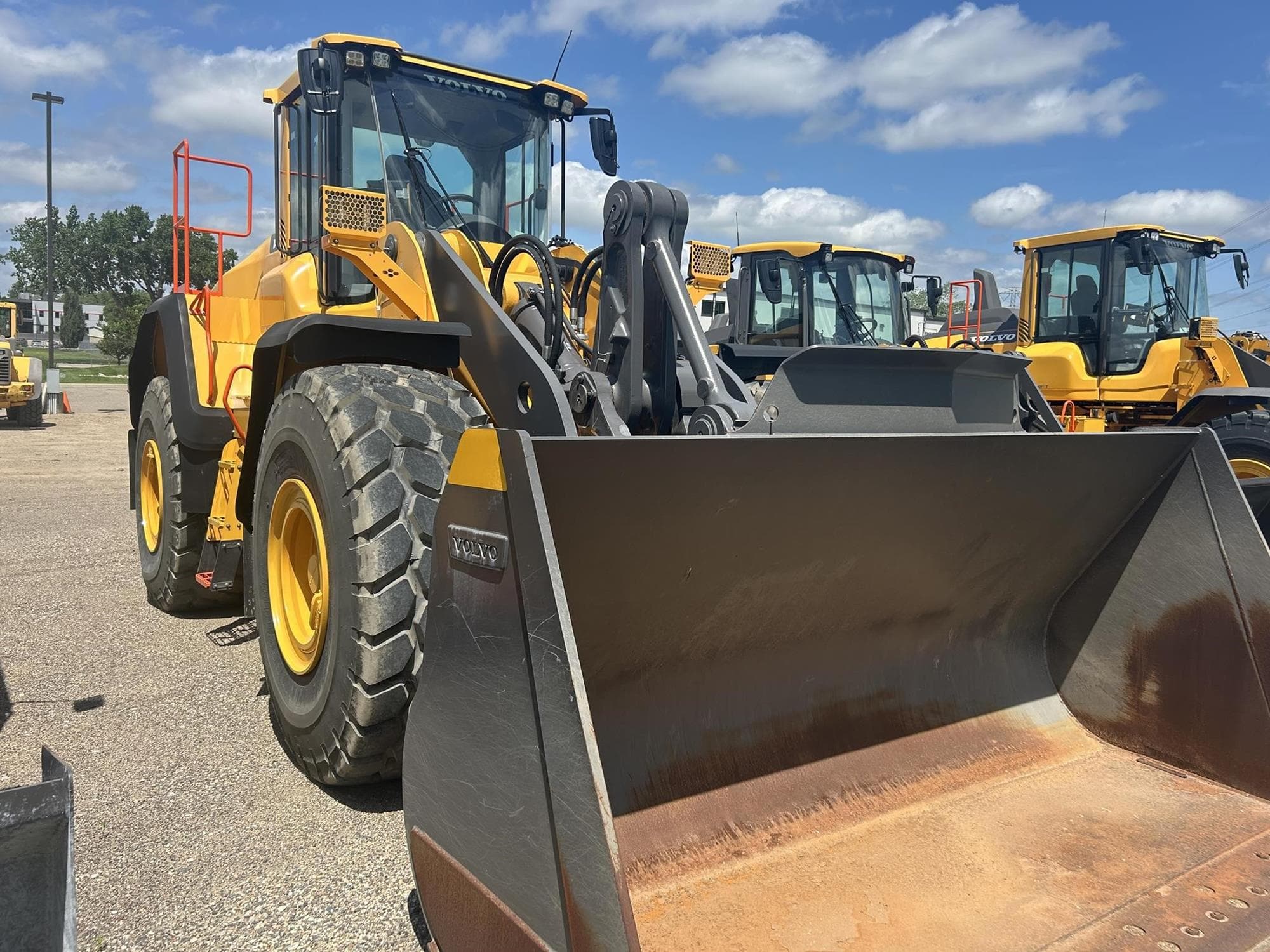 VOLVO L150H lTETysW.jpeg
