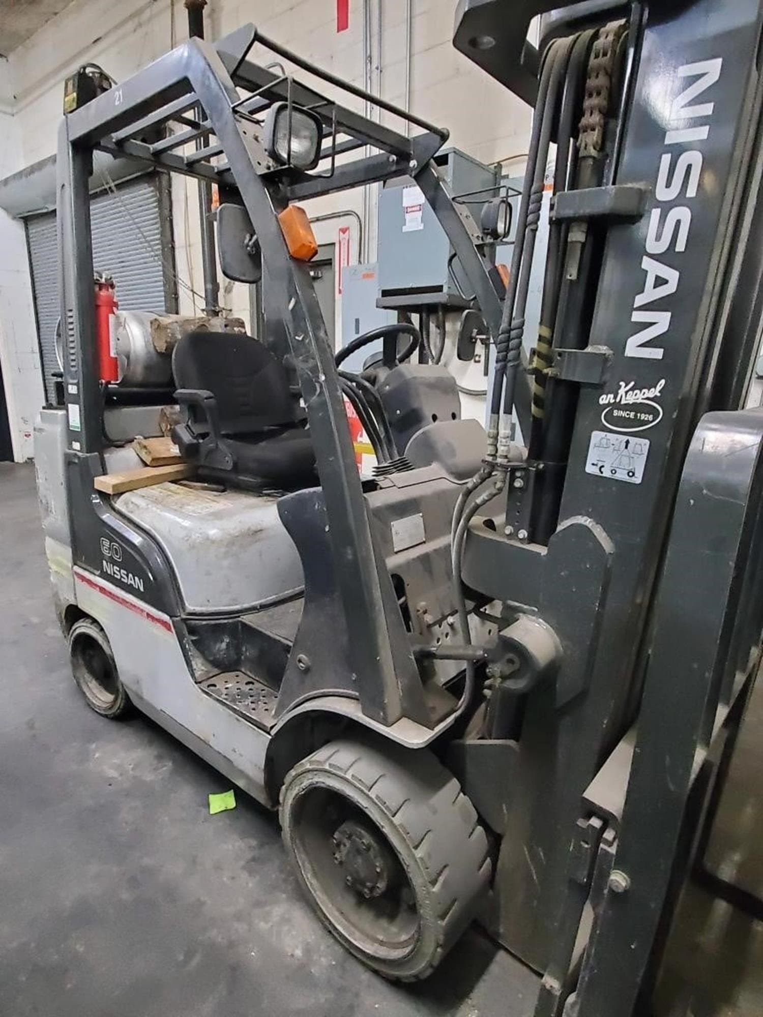 NISSAN MCU1F2A30LV LxzdW9O.jpeg