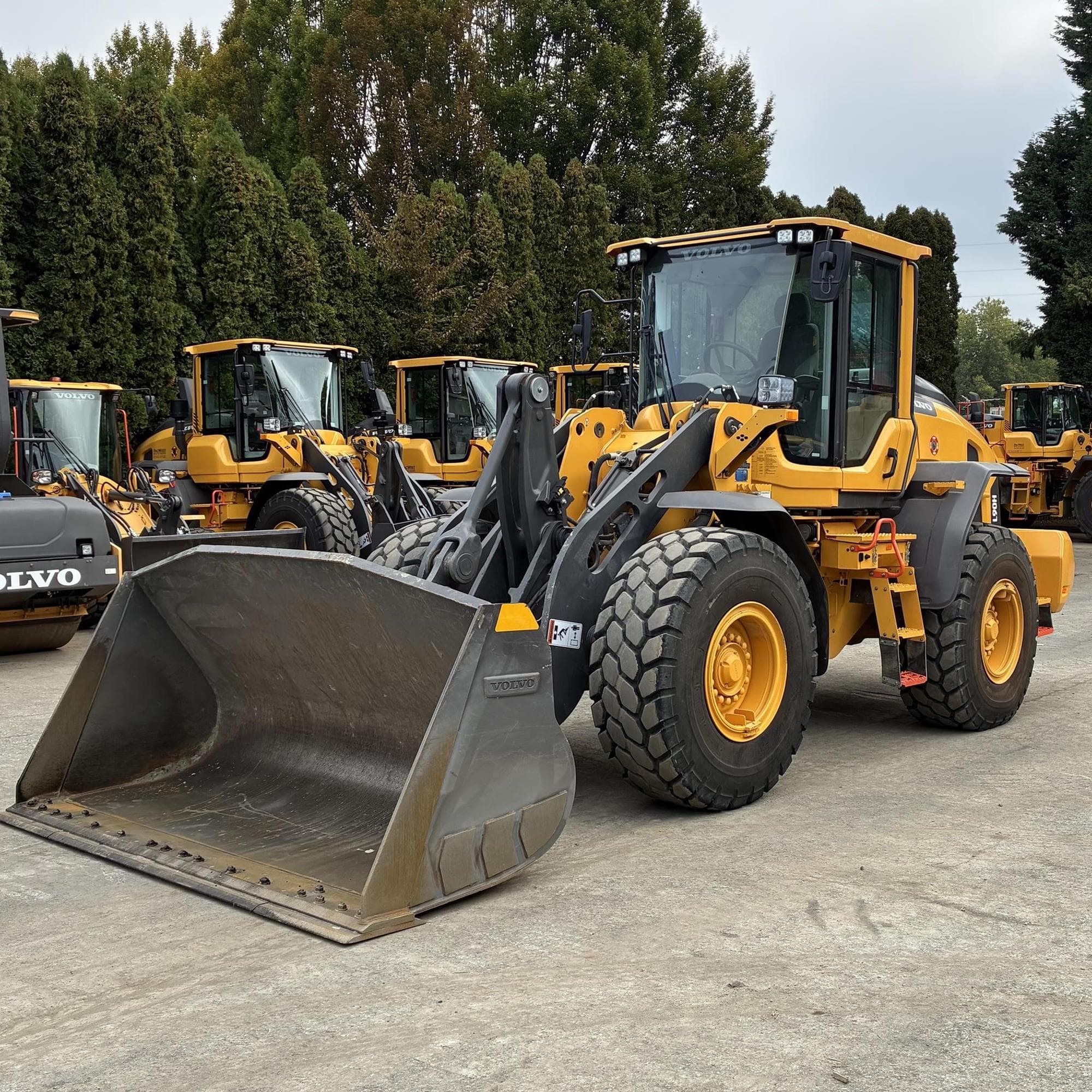 VOLVO L90H q6fEI6p.jpeg