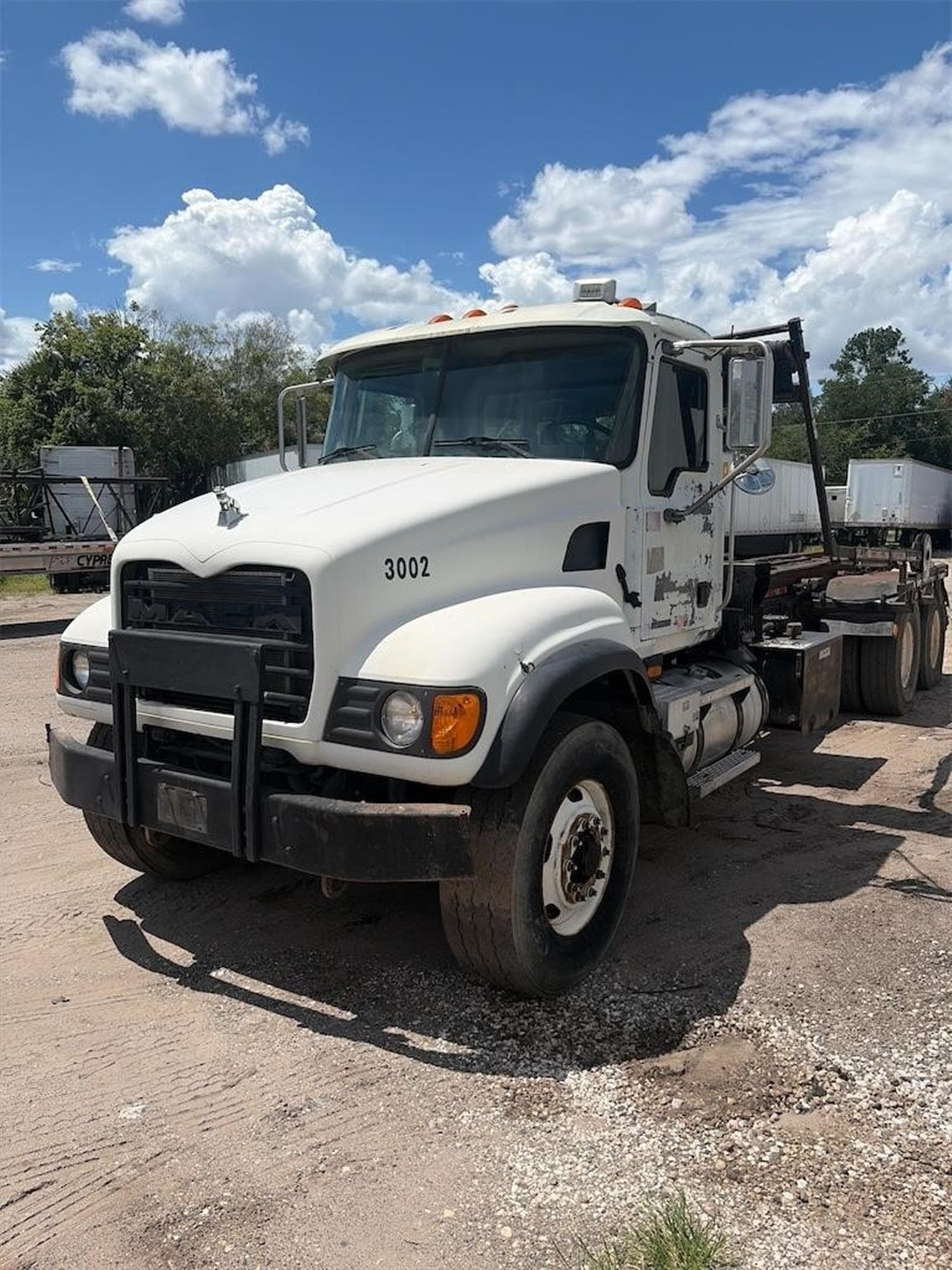 MACK GRANITE CV713 mo2zCJZ.jpeg
