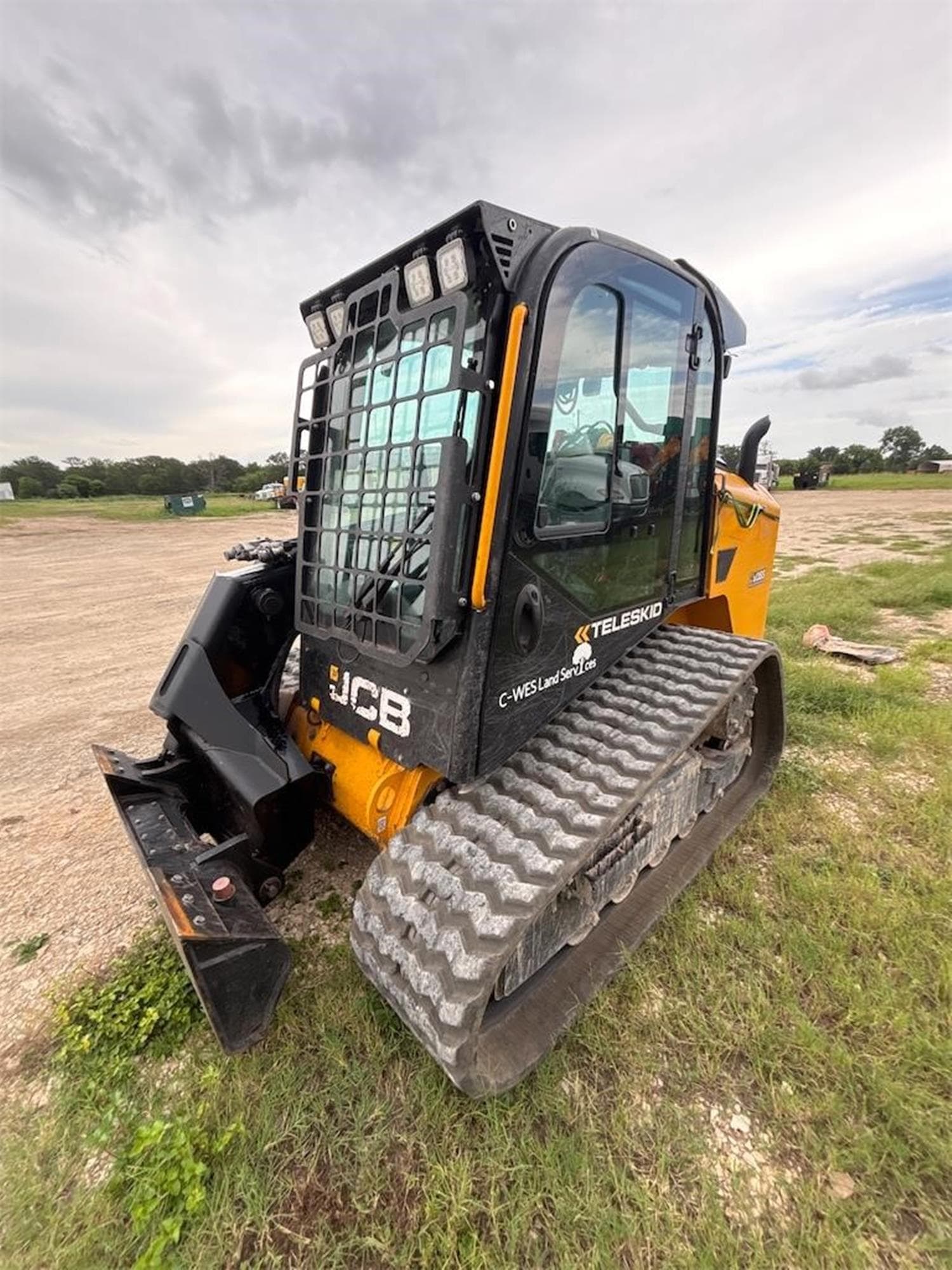 JCB 3TS-8T 84k8nYG.jpeg