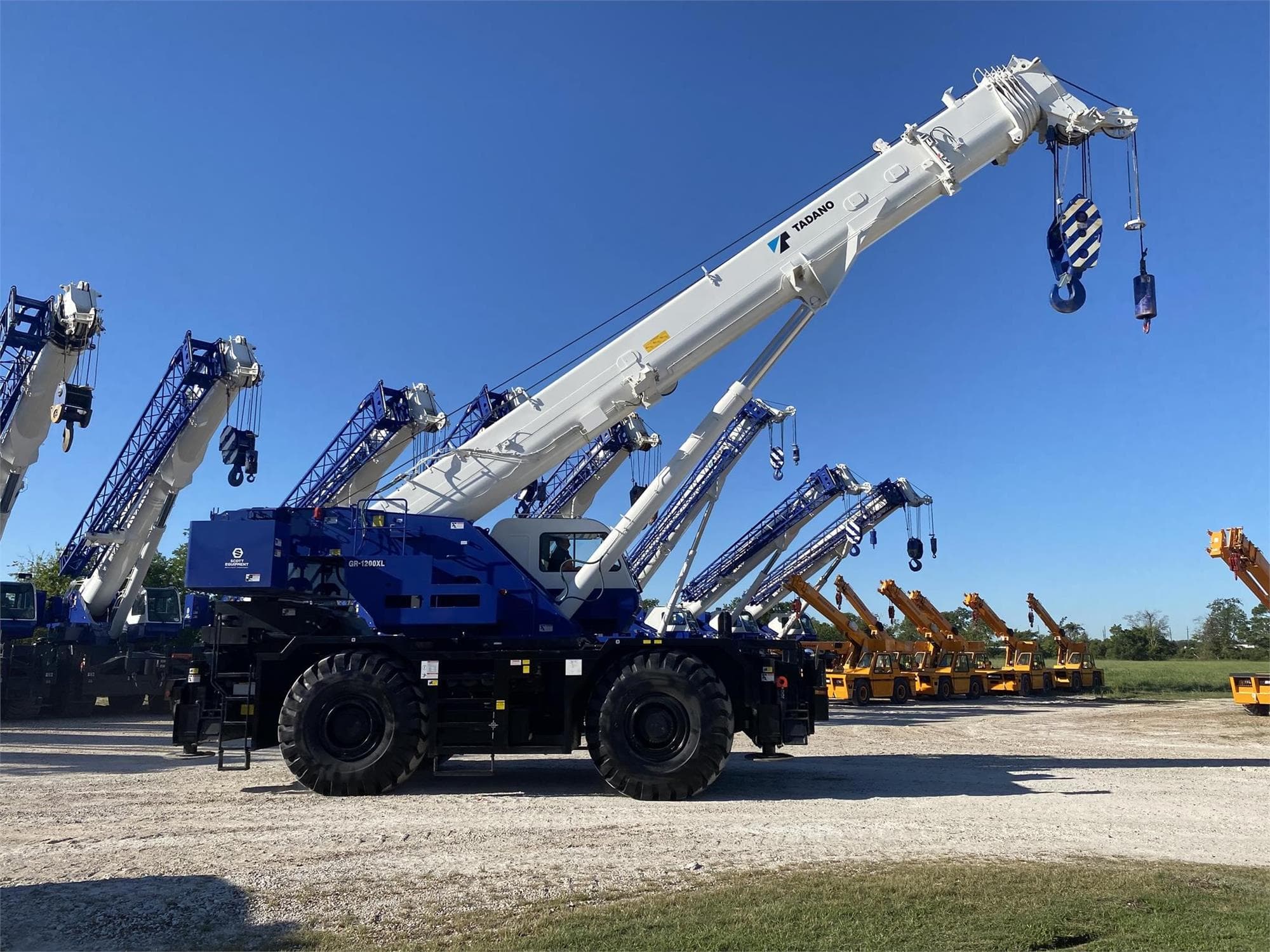 TADANO GR 1200XL TnAC3Jh.jpeg