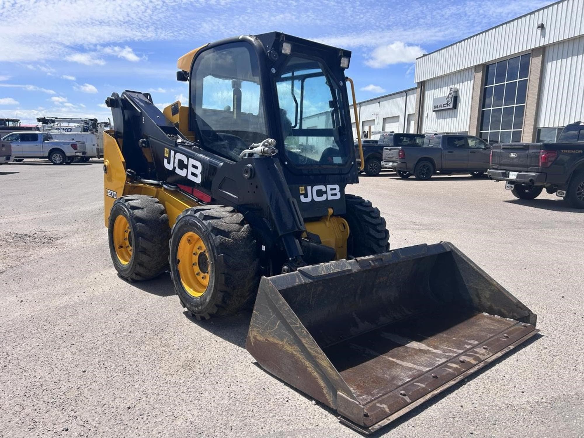 JCB 270 D%2bYEq.jpeg