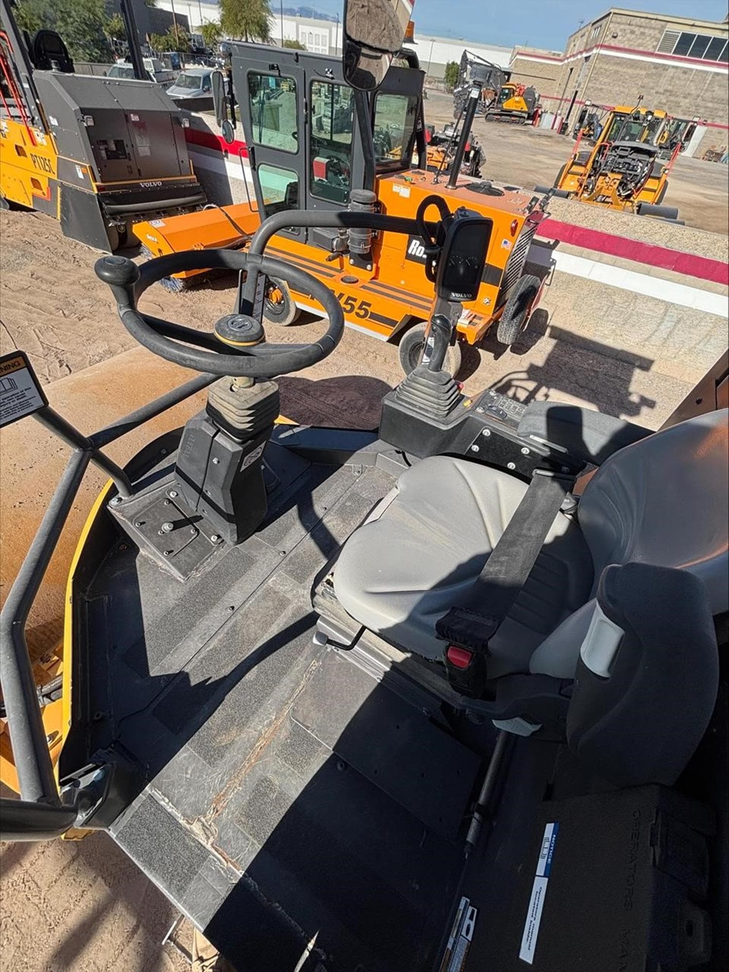 VOLVO SD75B 9jO3bsu.jpeg