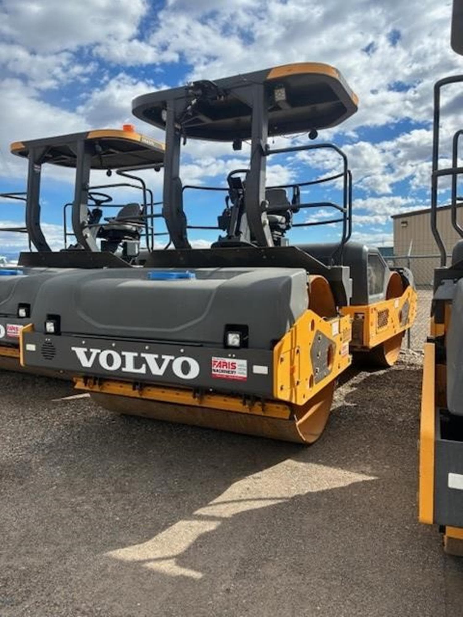 VOLVO DD120C 7ypK9rU.jpeg