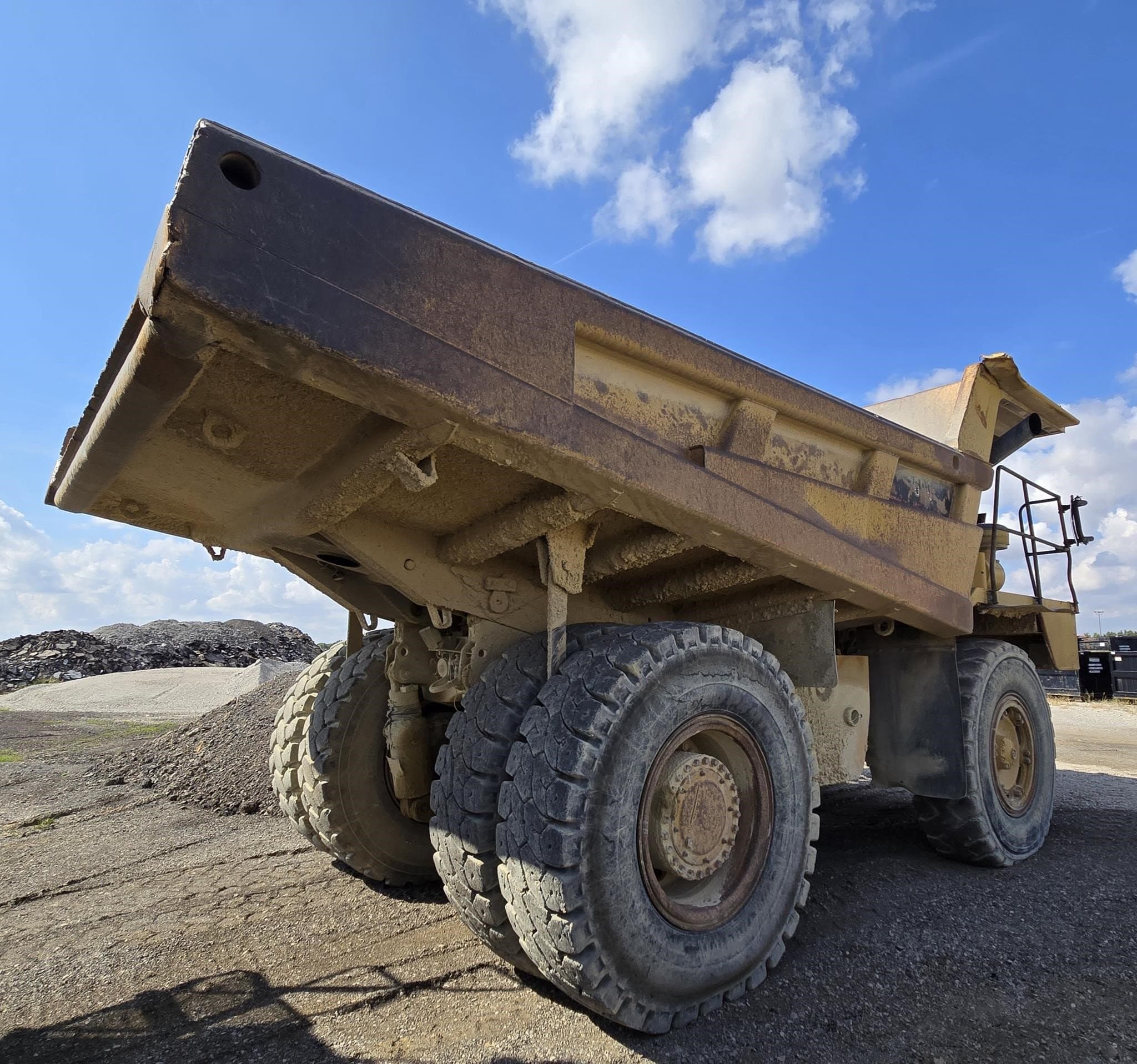 CATERPILLAR 769D u19PFxJ.jpeg