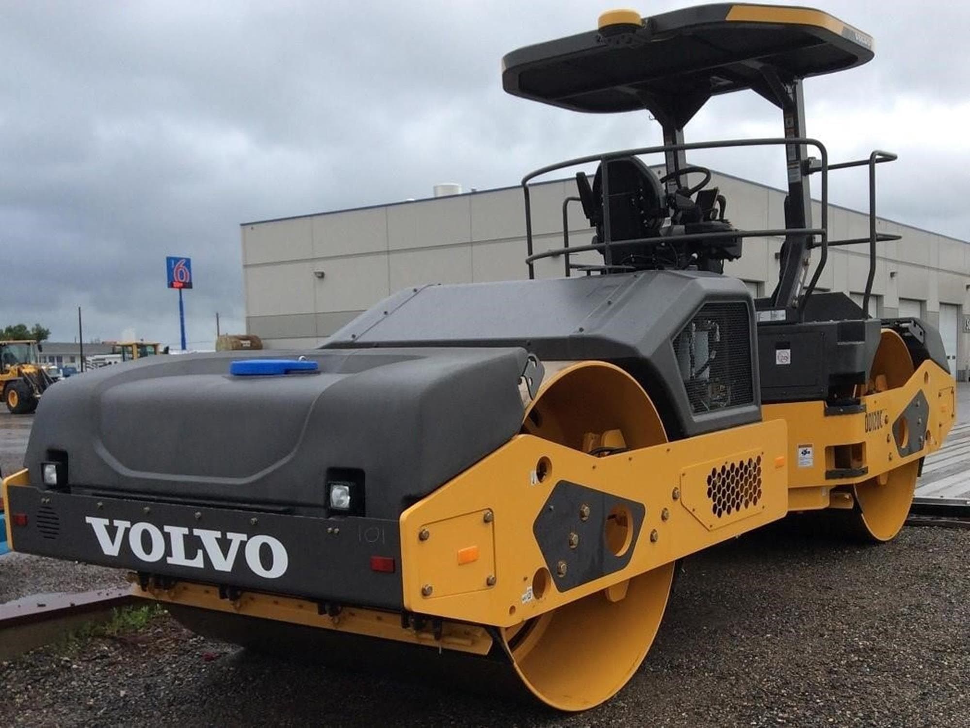 VOLVO DD120C Uz3GiE0.jpeg