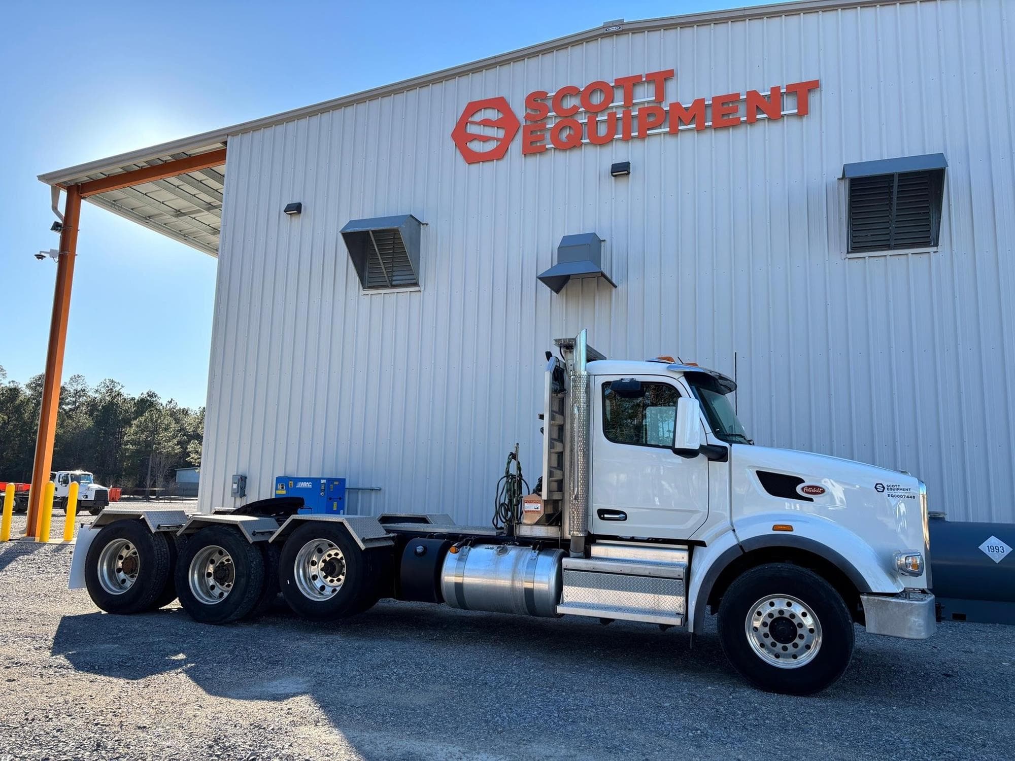 PETERBILT 567 4VTKs90.jpeg