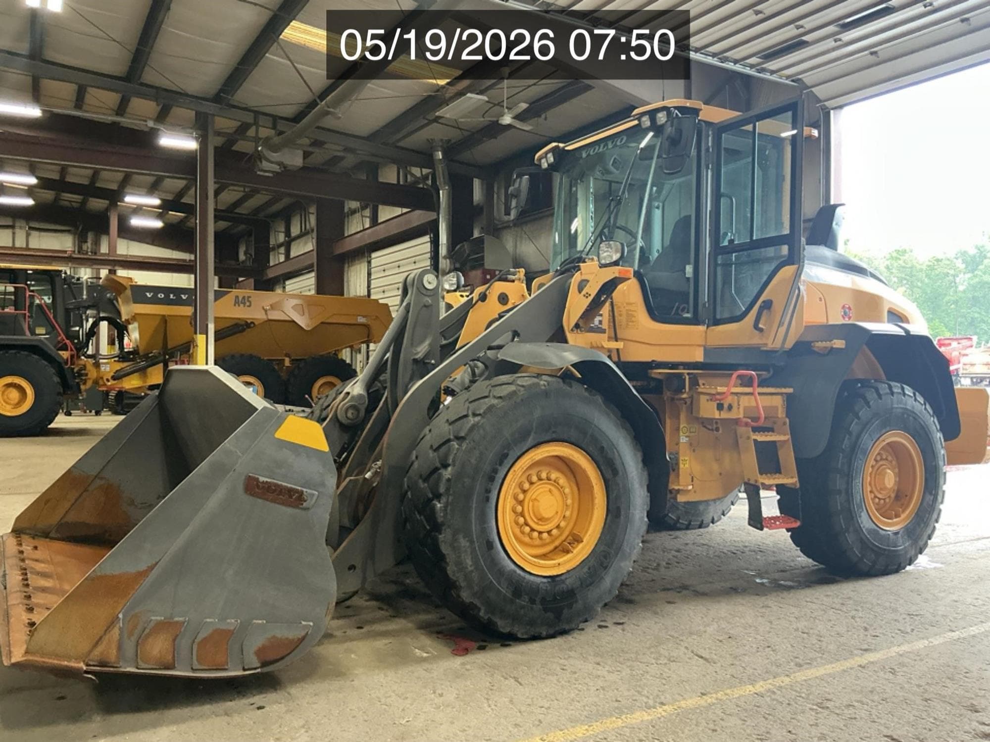 VOLVO L70H gQmdM9H.jpeg