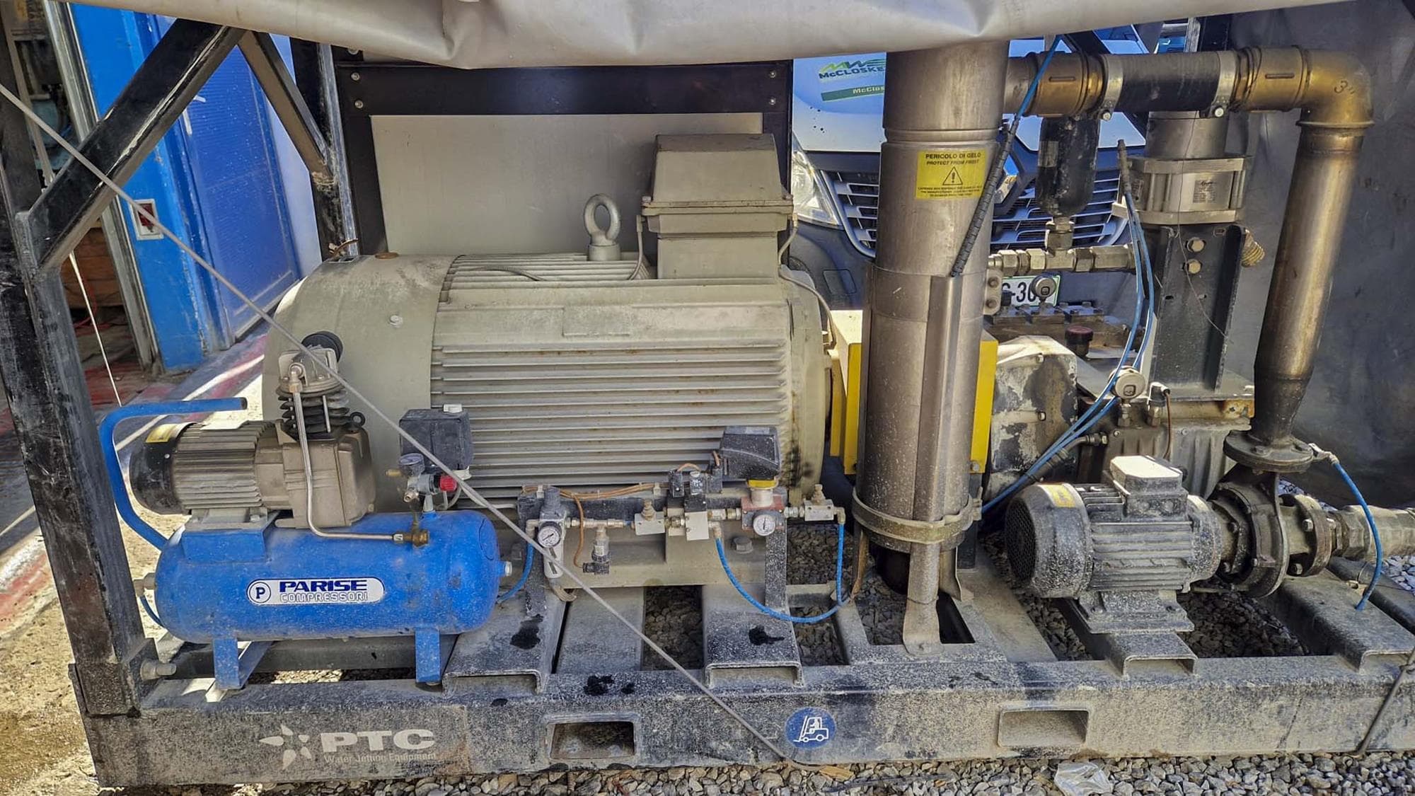 MLR 300200_High_pressure_water_pump_02.jpg