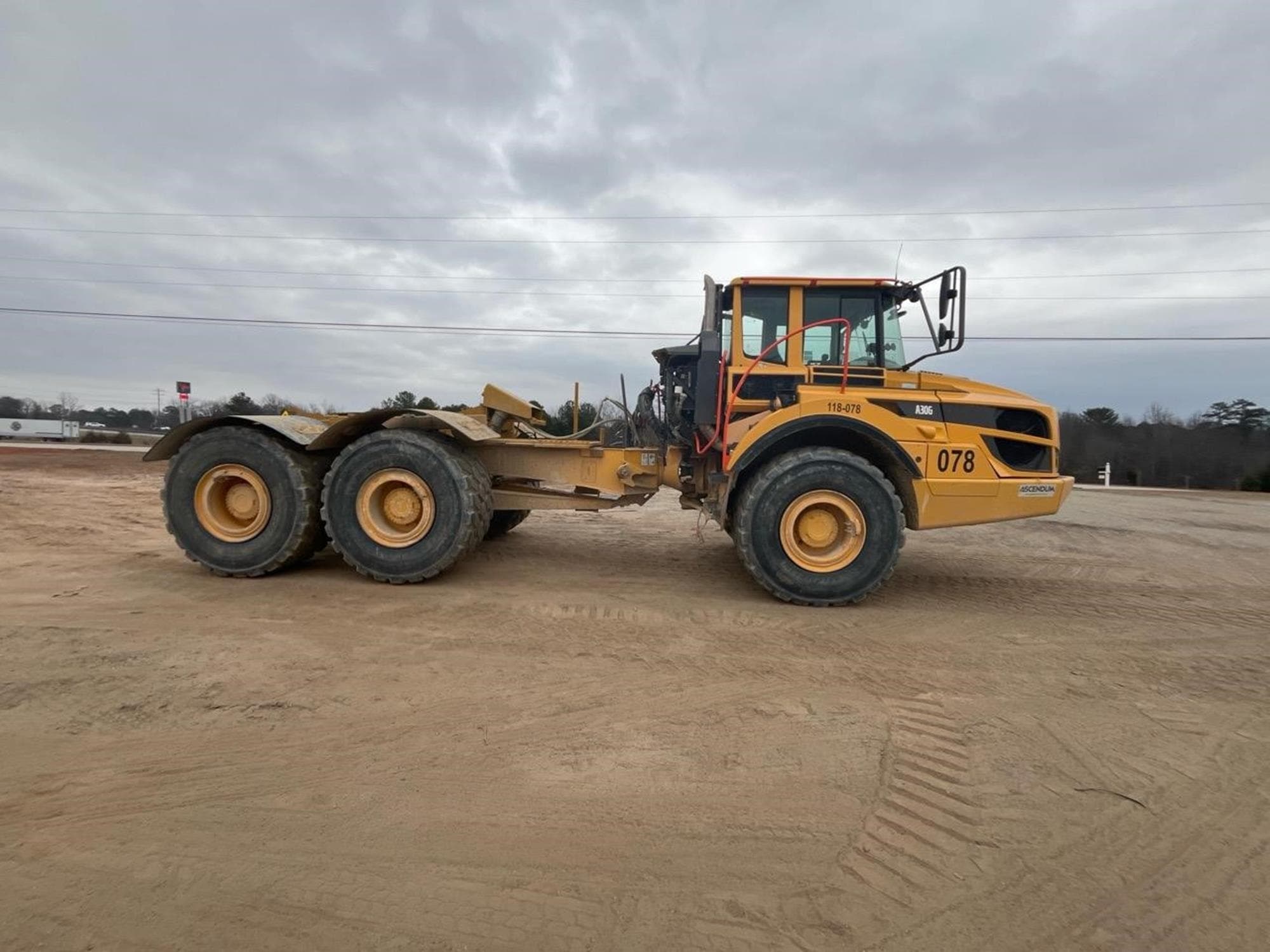 VOLVO A30G II2IoNg.jpeg