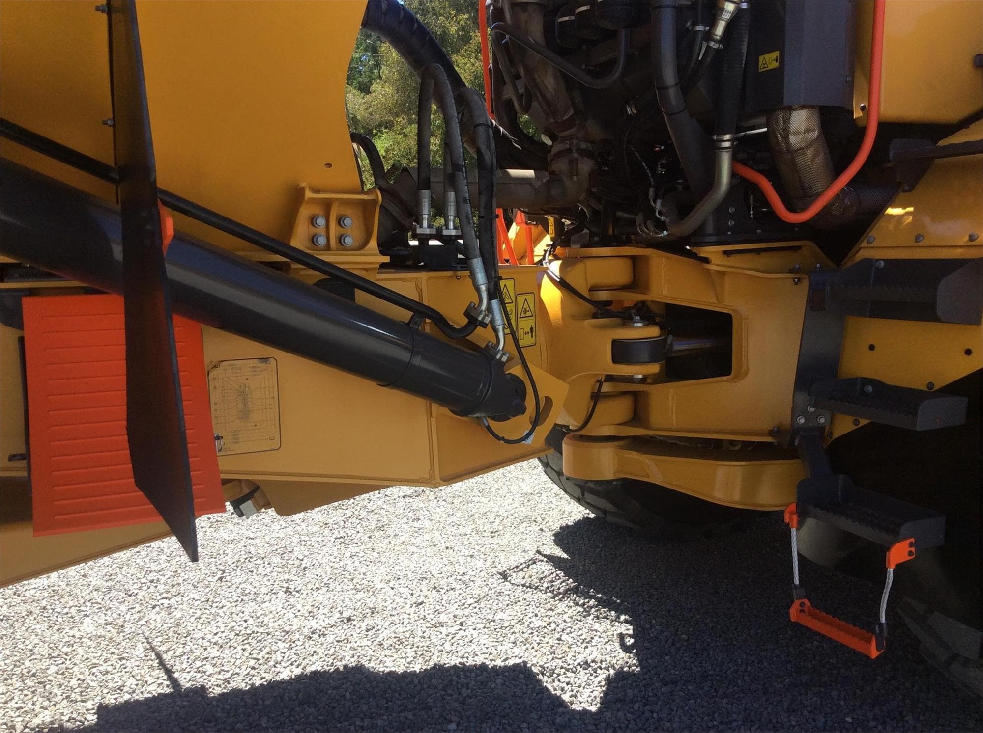 VOLVO A40G oQt2dYV.jpeg