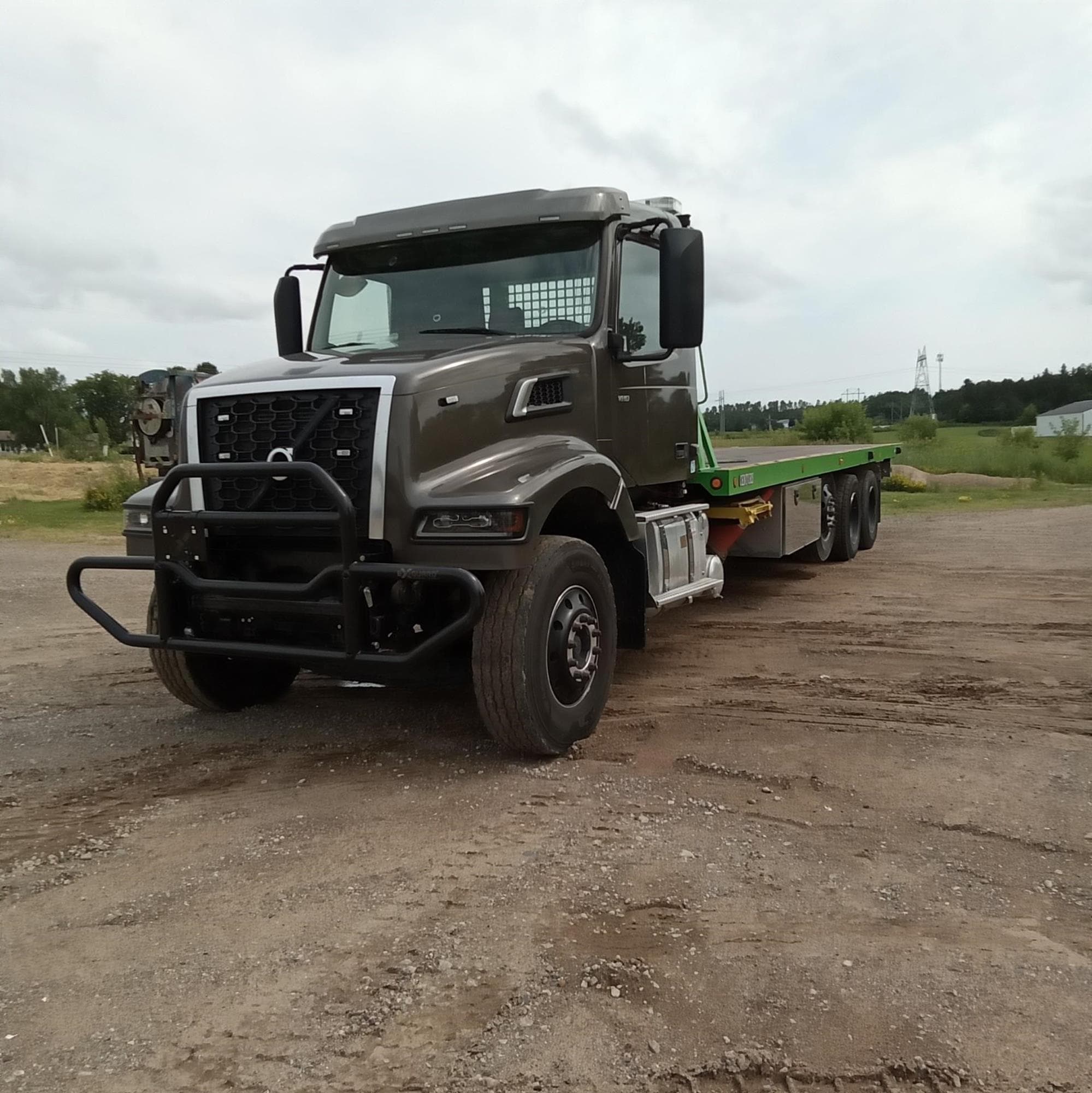VOLVO VHD104F200 9dJl4Df.jpeg
