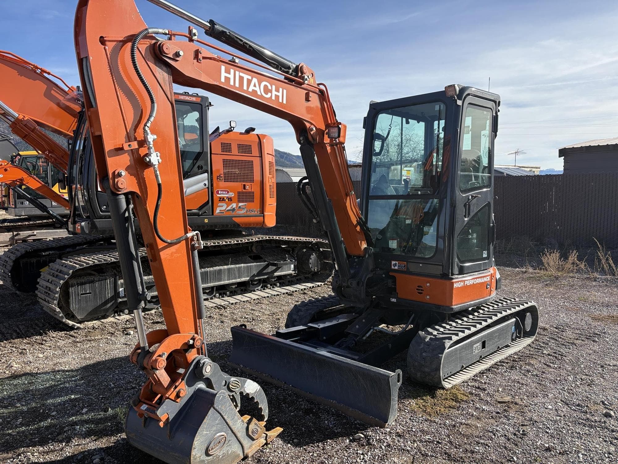 HITACHI ZX35U-5N 0OaKYEN.jpeg