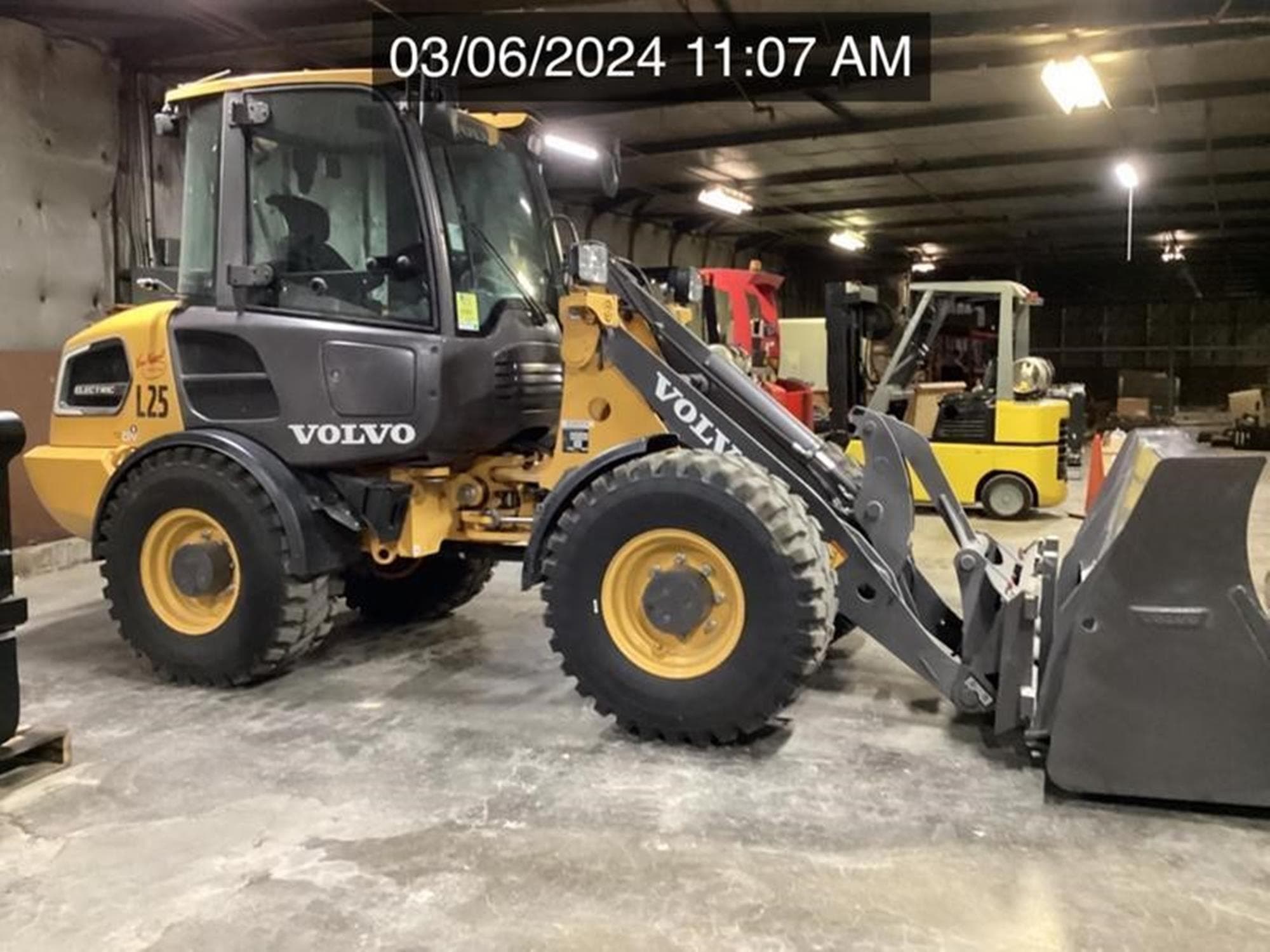 VOLVO L25 ELECTRIC 9McM7nj.jpeg