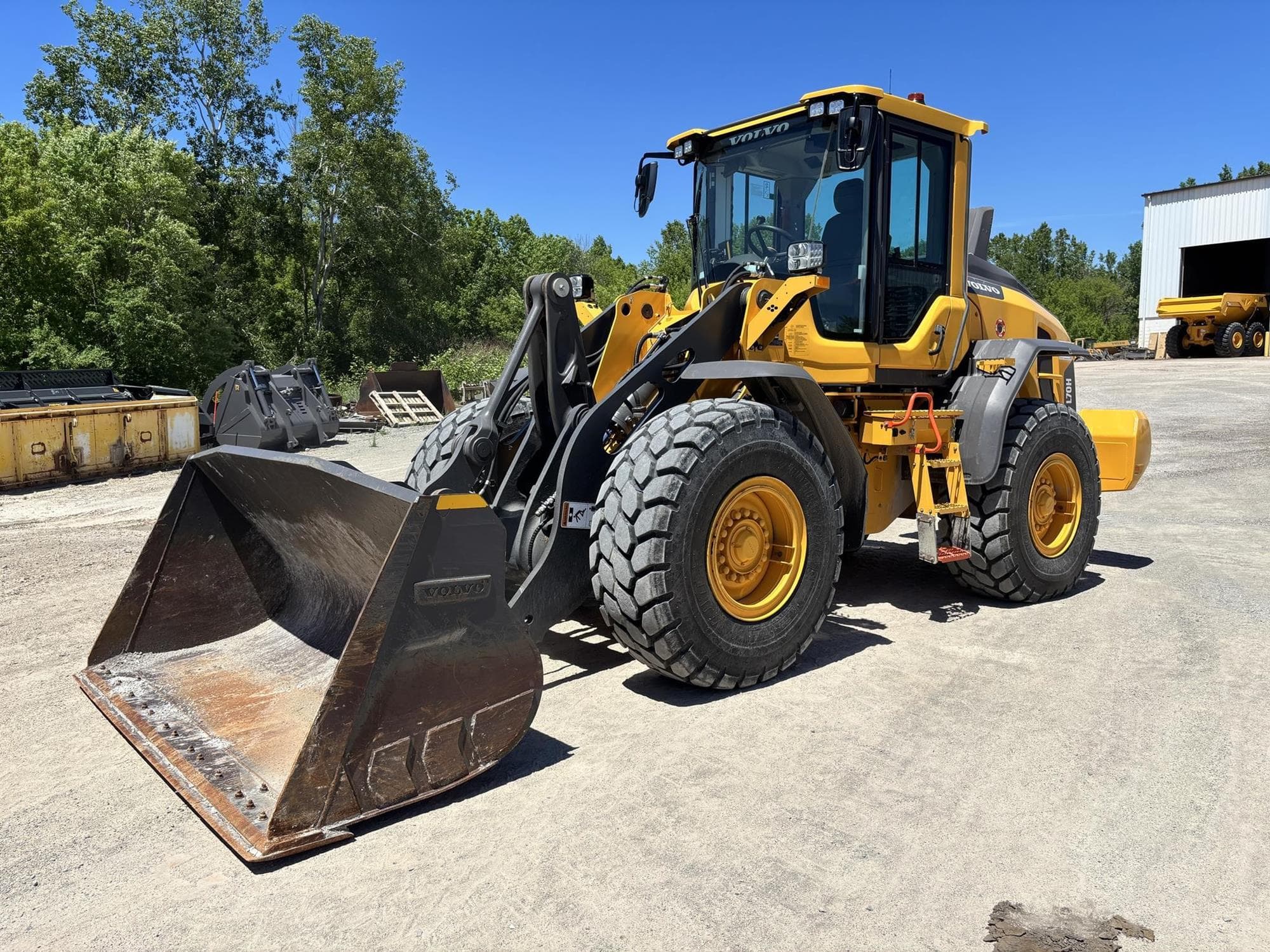VOLVO L70H pxLScqV.jpeg