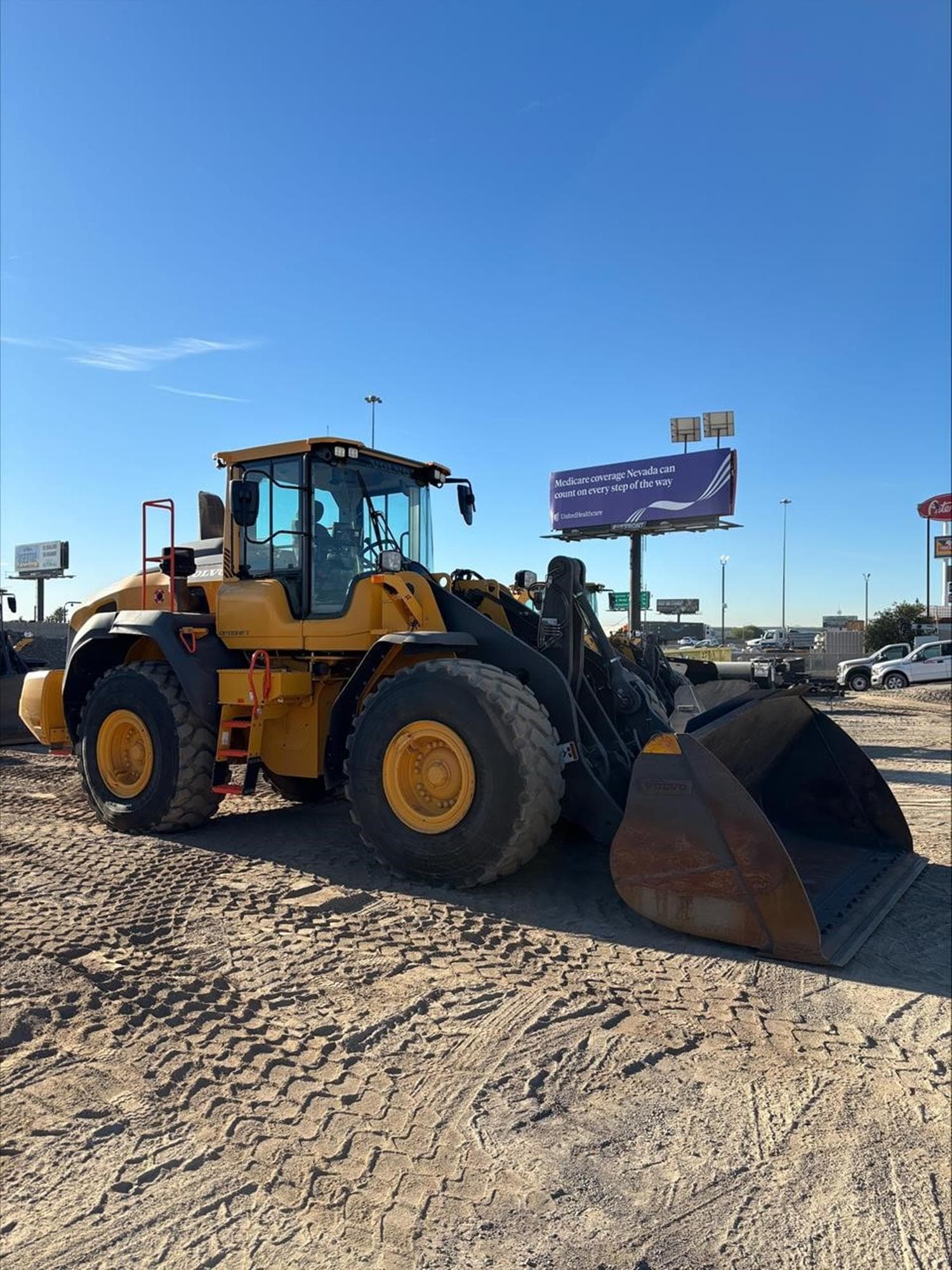 VOLVO L110H nYUIM0L.jpeg