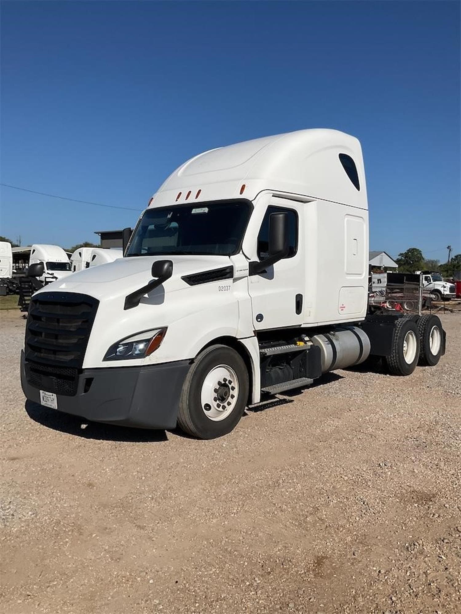 FREIGHTLINER CASCADIA 126 fGgx3OB.jpeg