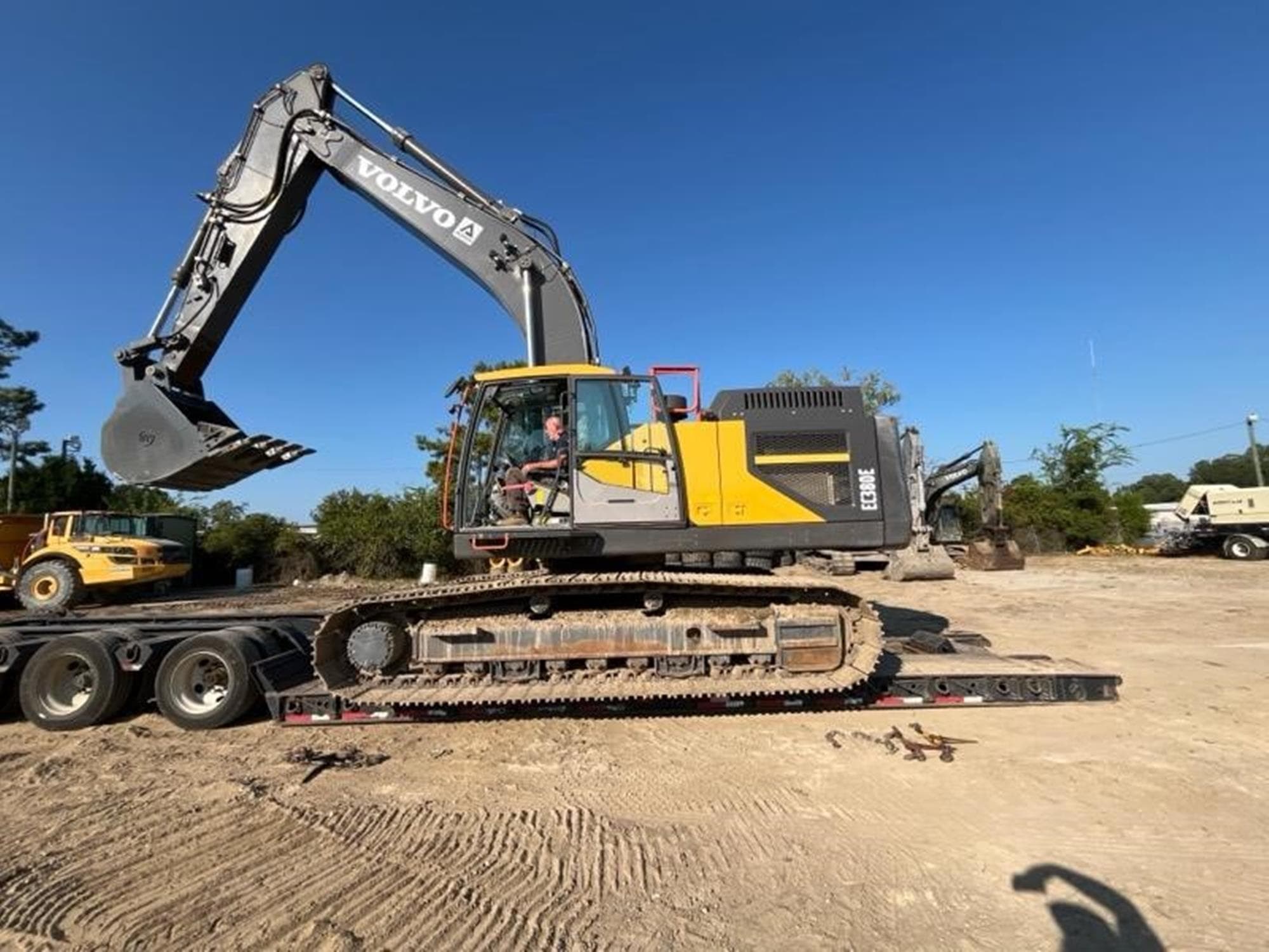 VOLVO EC380EL SdUD1J1.jpeg