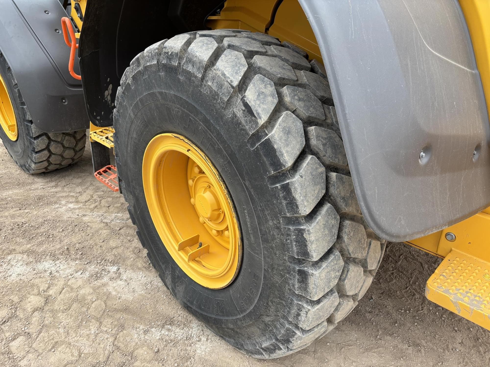 VOLVO L60H q2ML3Hj.jpeg