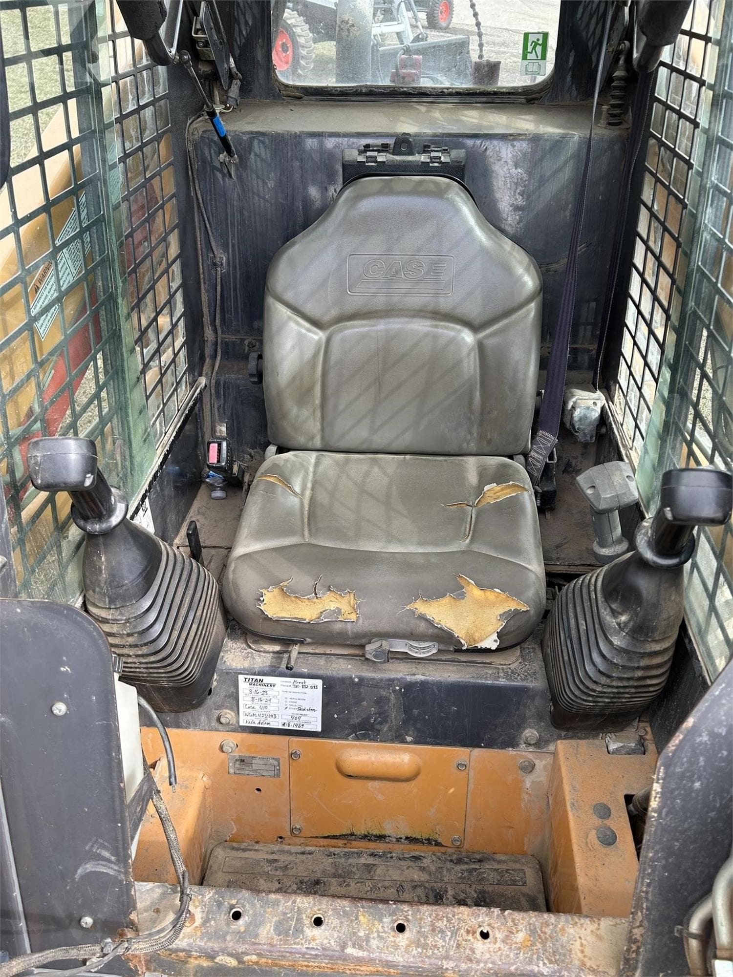 CASE 410 0bVgaou.jpeg