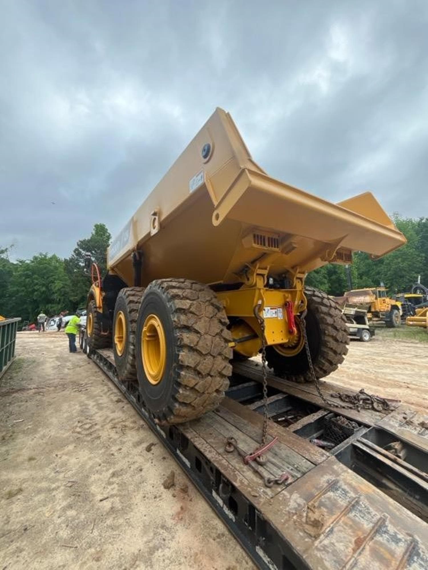 VOLVO A25G l6h80xX.jpeg