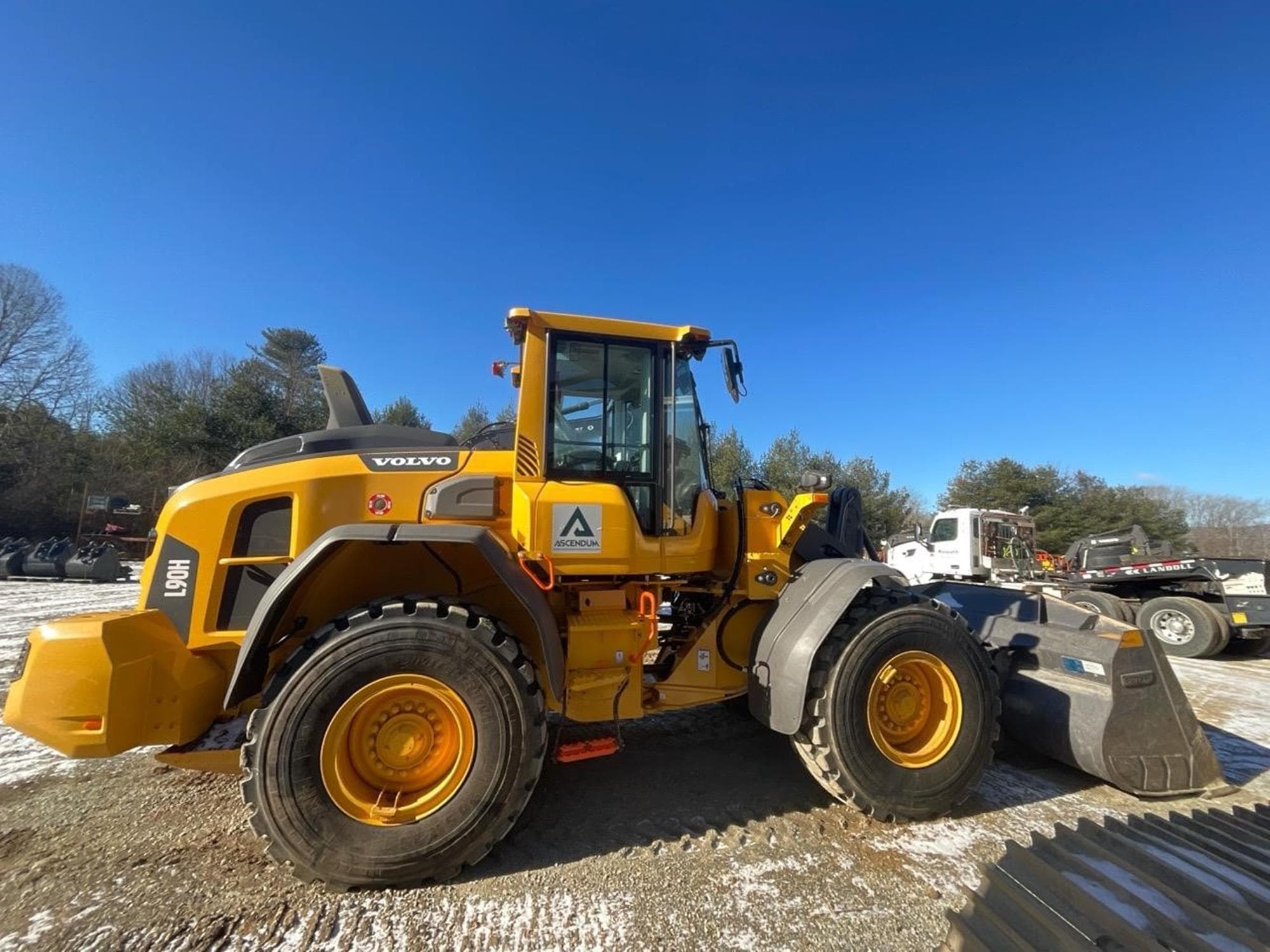 VOLVO L90H VvLfxPt.jpeg