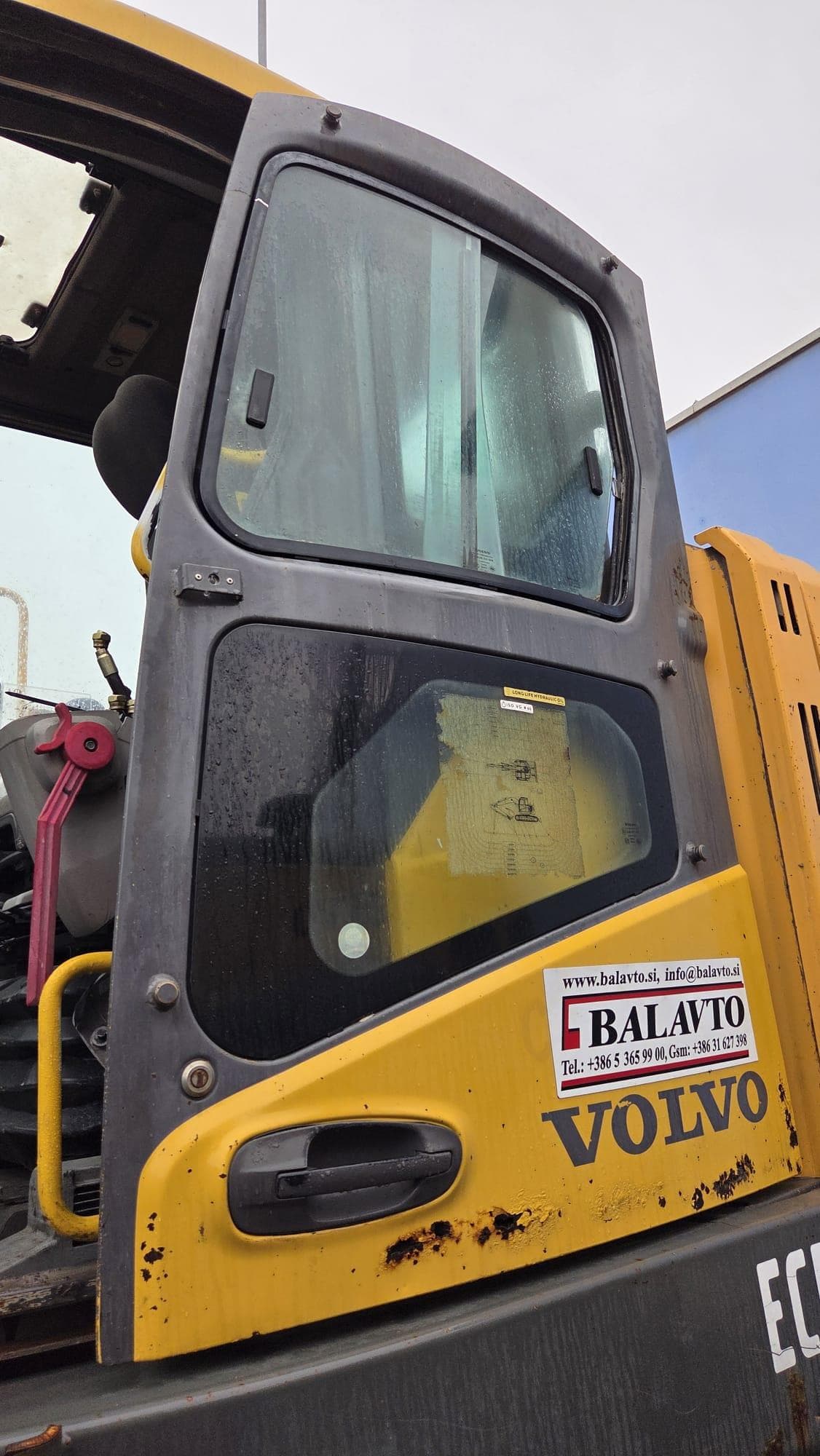 Volvo_door_14570949_Balavto_1.jpeg