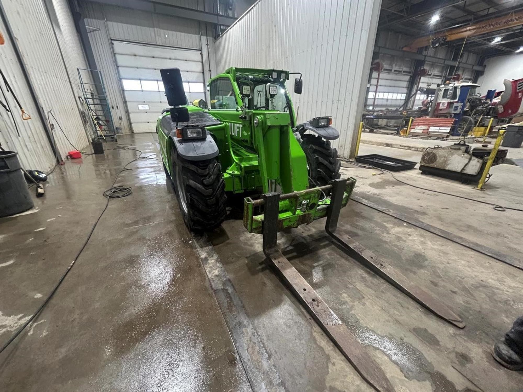 MERLO TF33.7 qGT%2b5.jpeg
