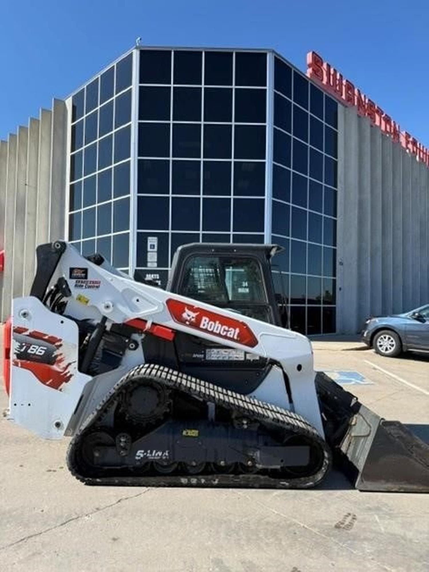 BOBCAT T86 f97Smua.jpeg