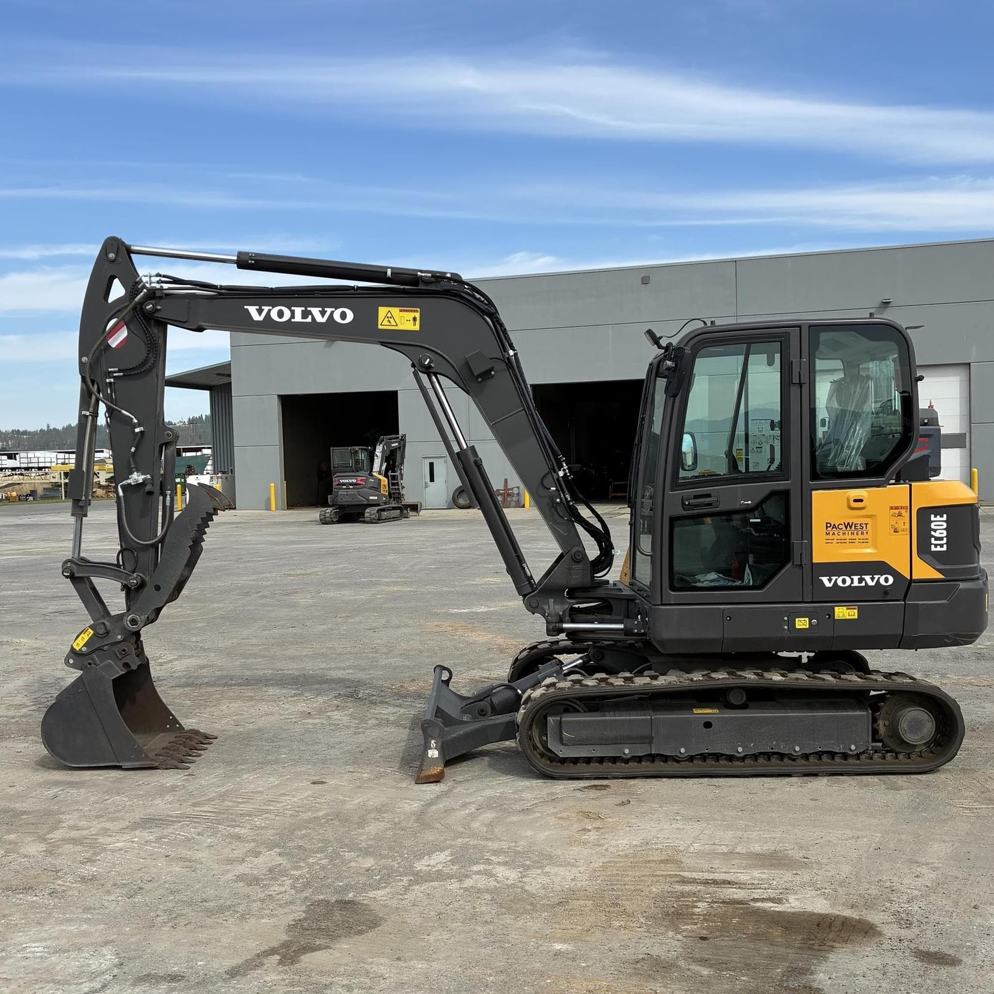VOLVO EC60E MYAezPH.jpeg